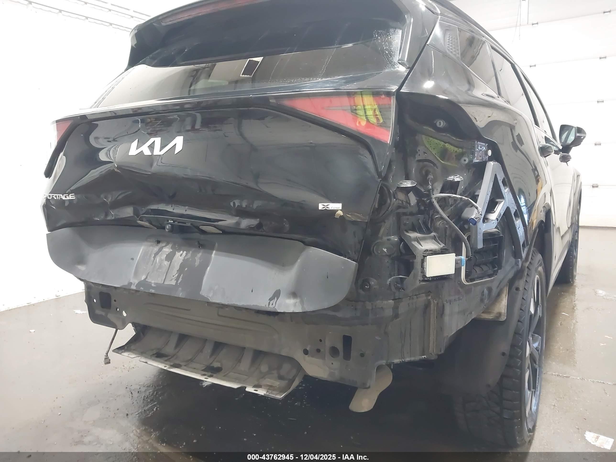 KIA SPORTAGE image 6