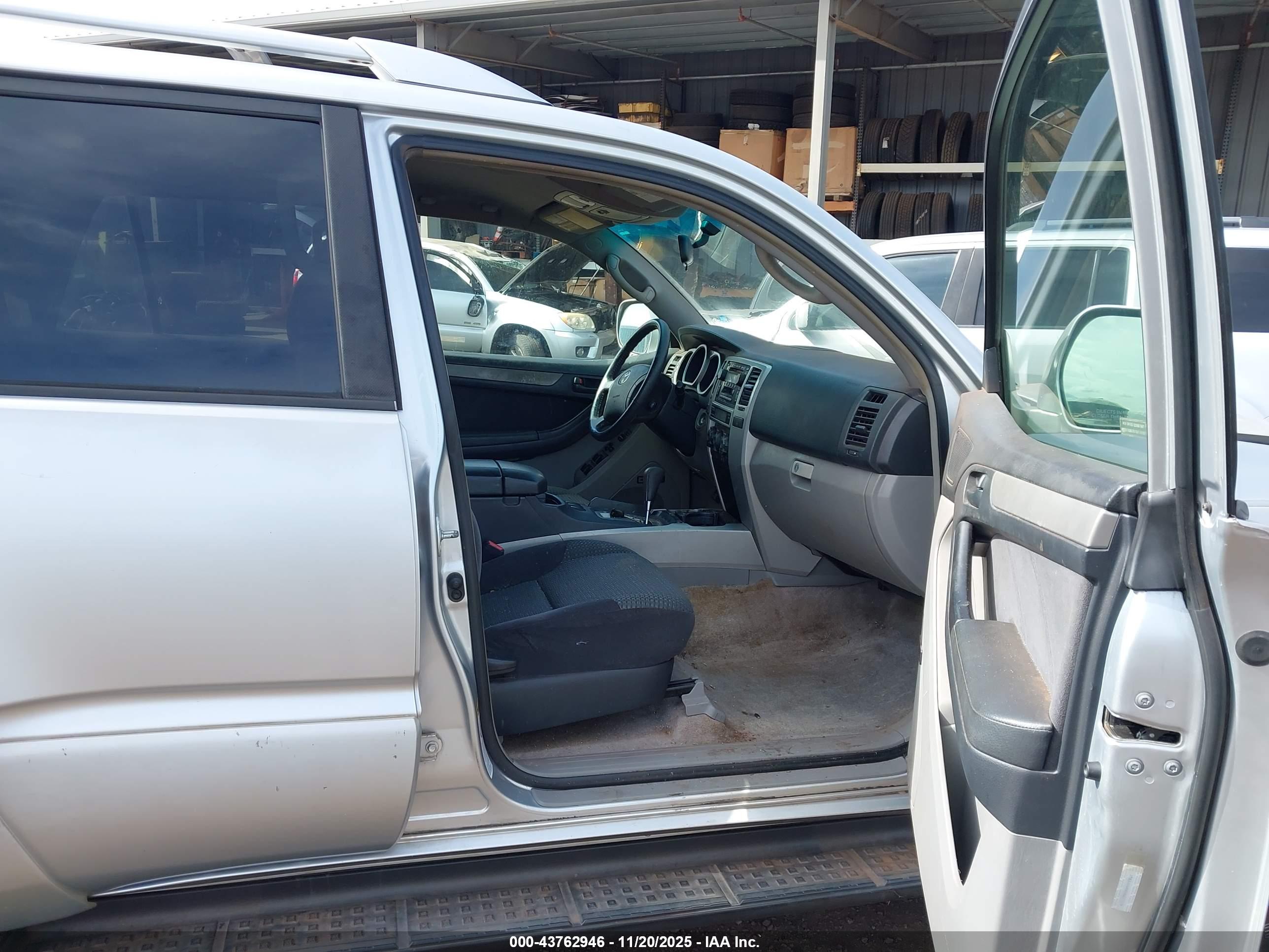 TOYOTA 4RUNNER image 5