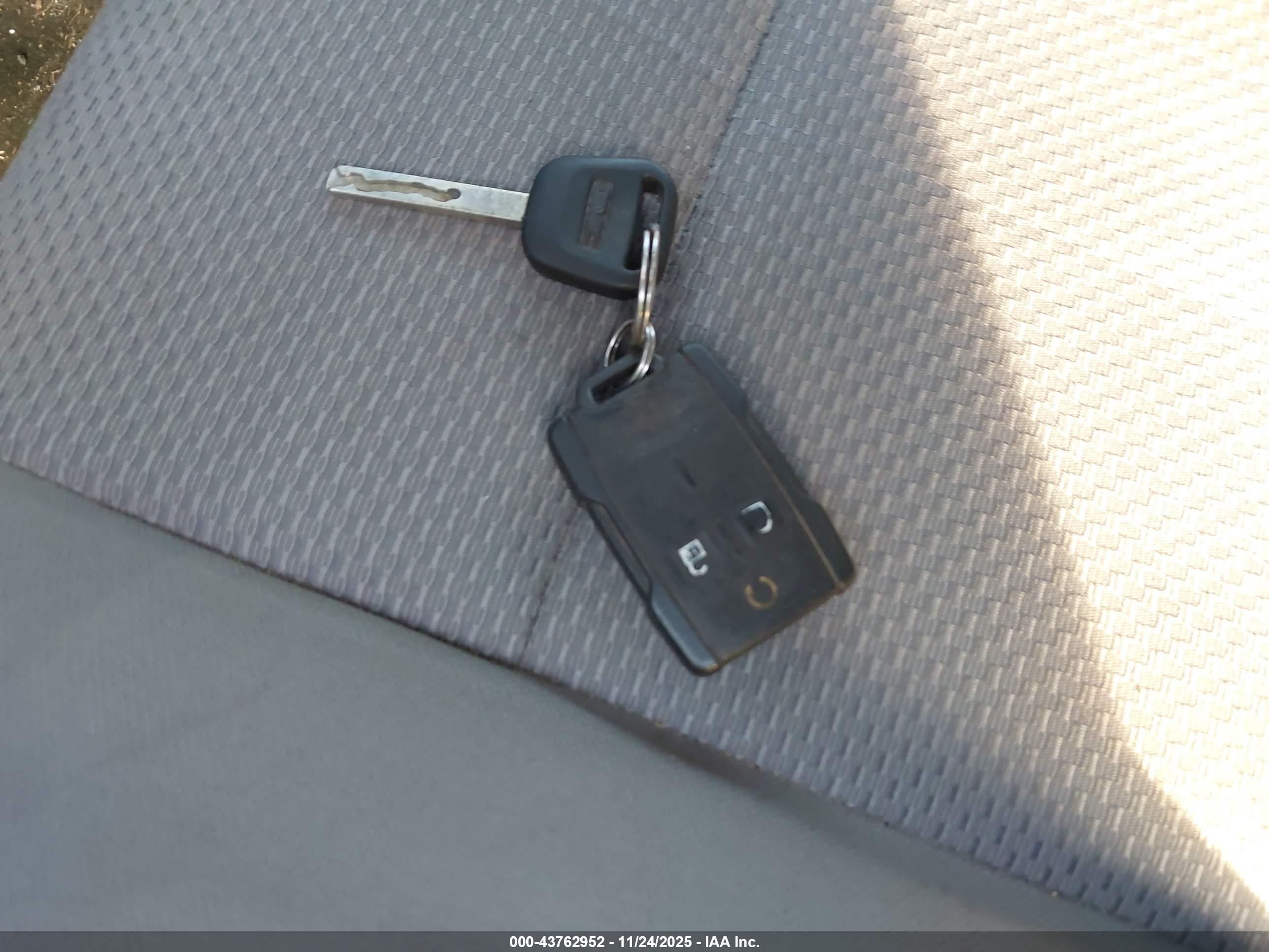 GMC SIERRA image 11