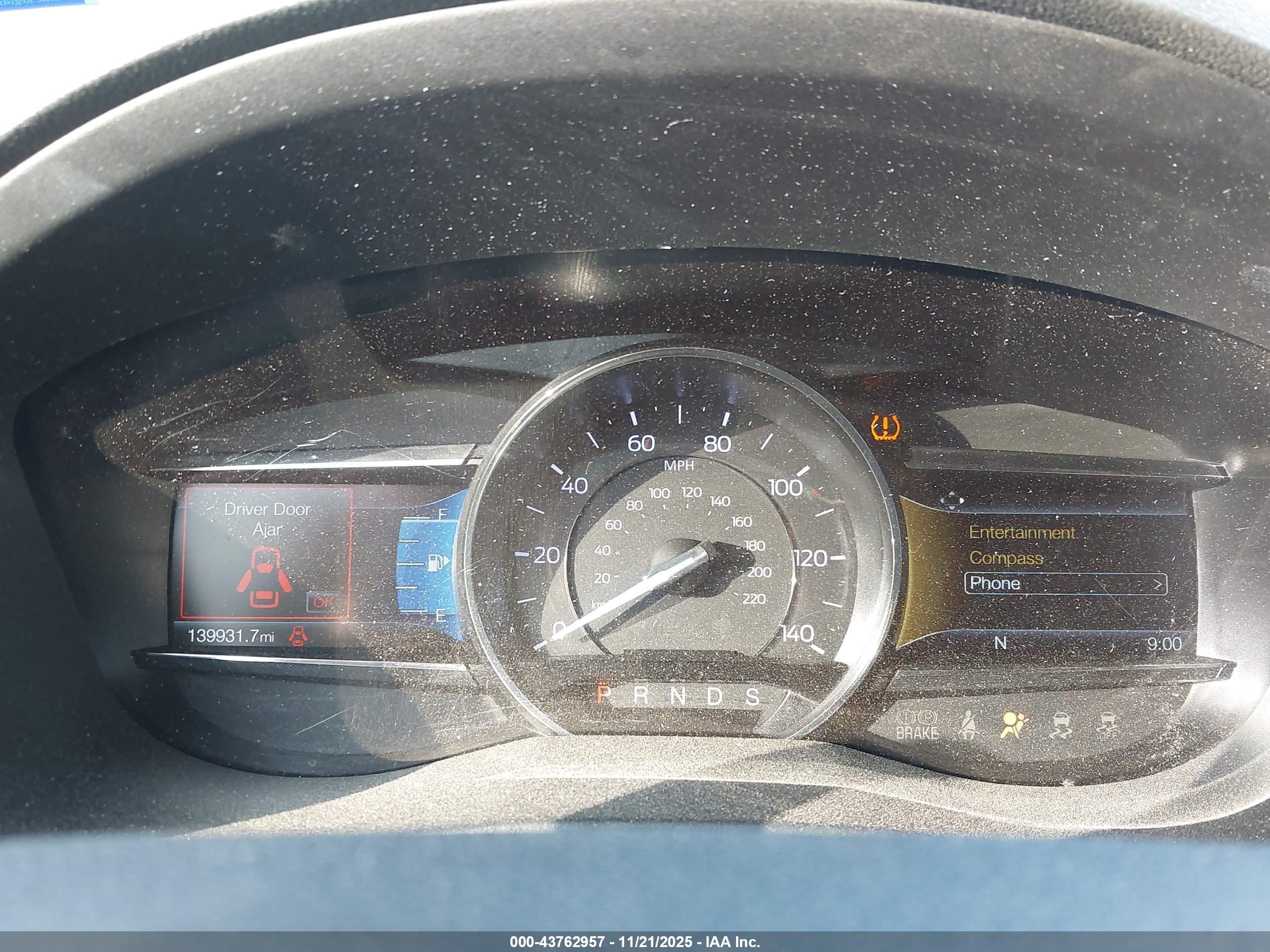FORD EXPLORER image 7