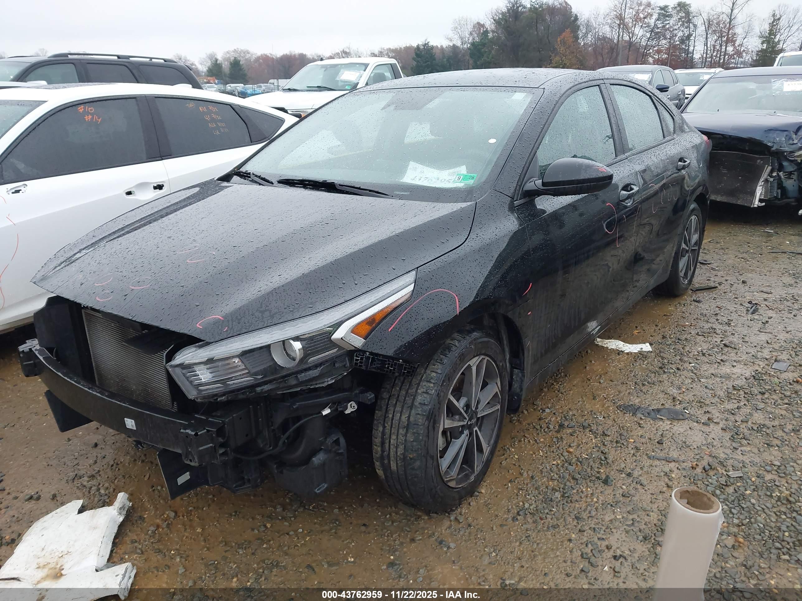 KIA FORTE image 2