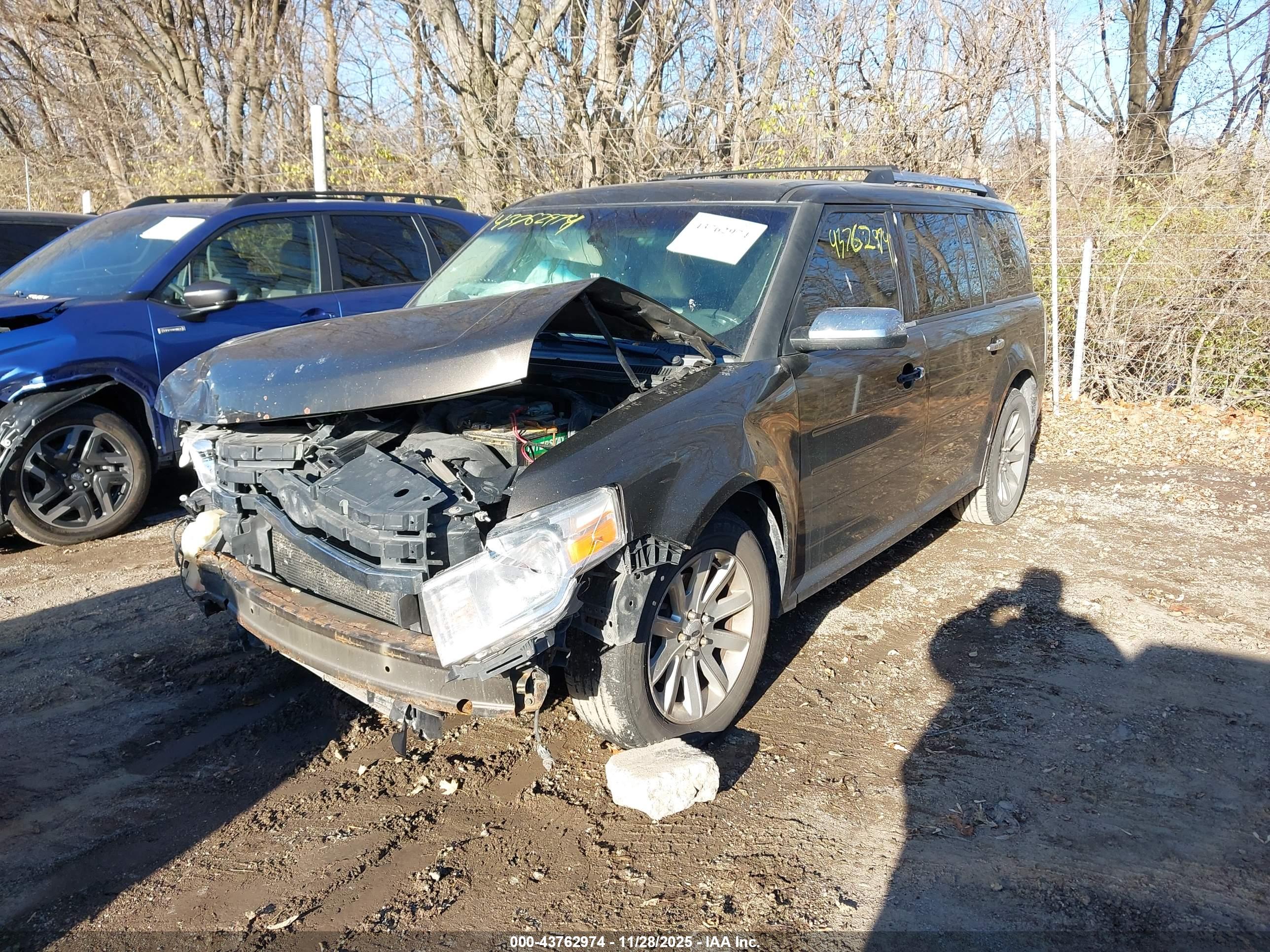 FORD FLEX image 2