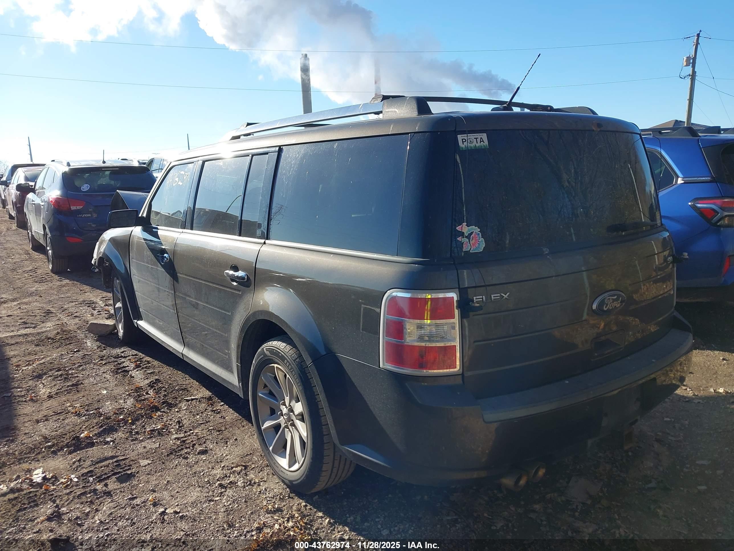 FORD FLEX image 3