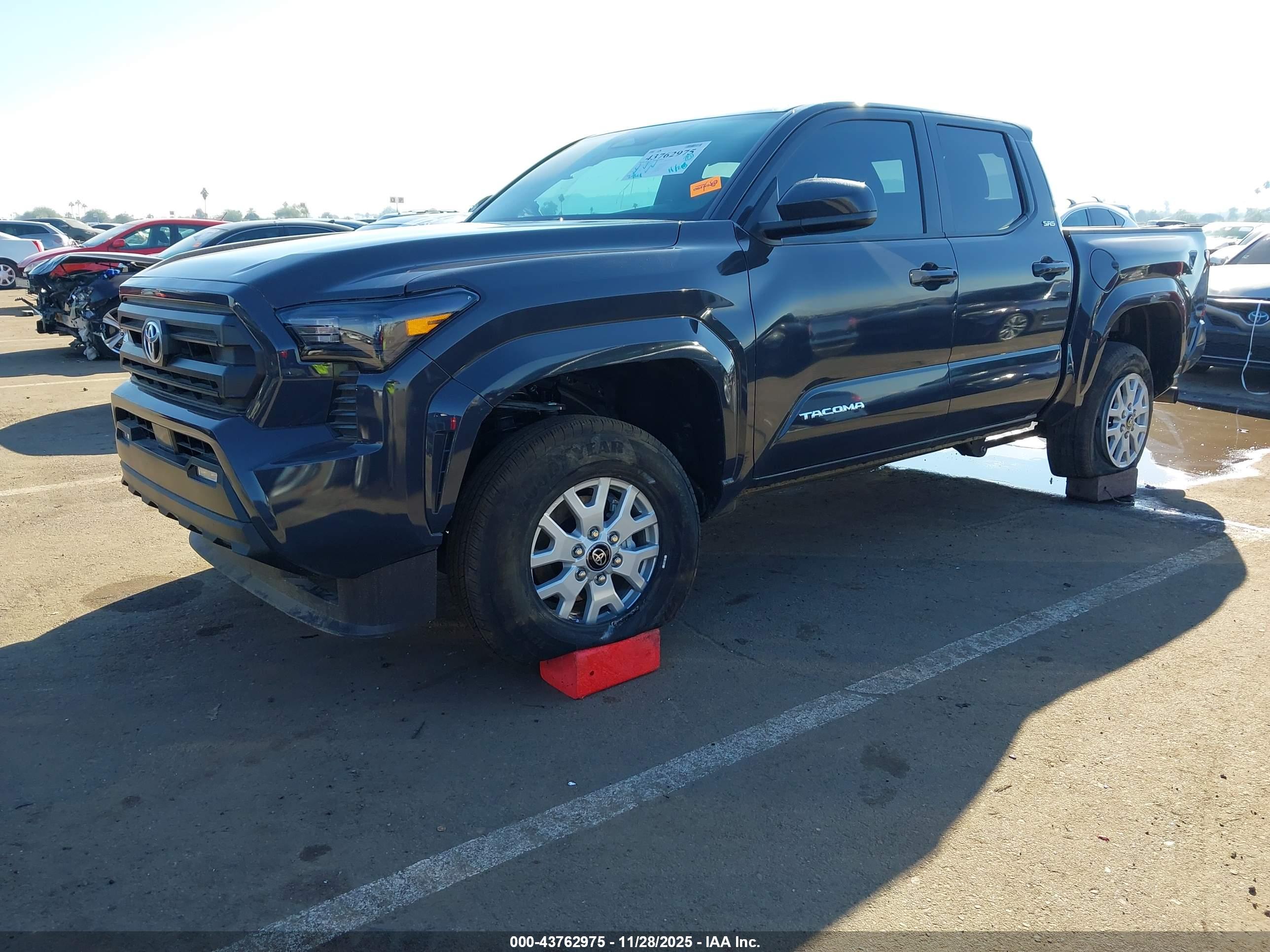 TOYOTA TACOMA image 2