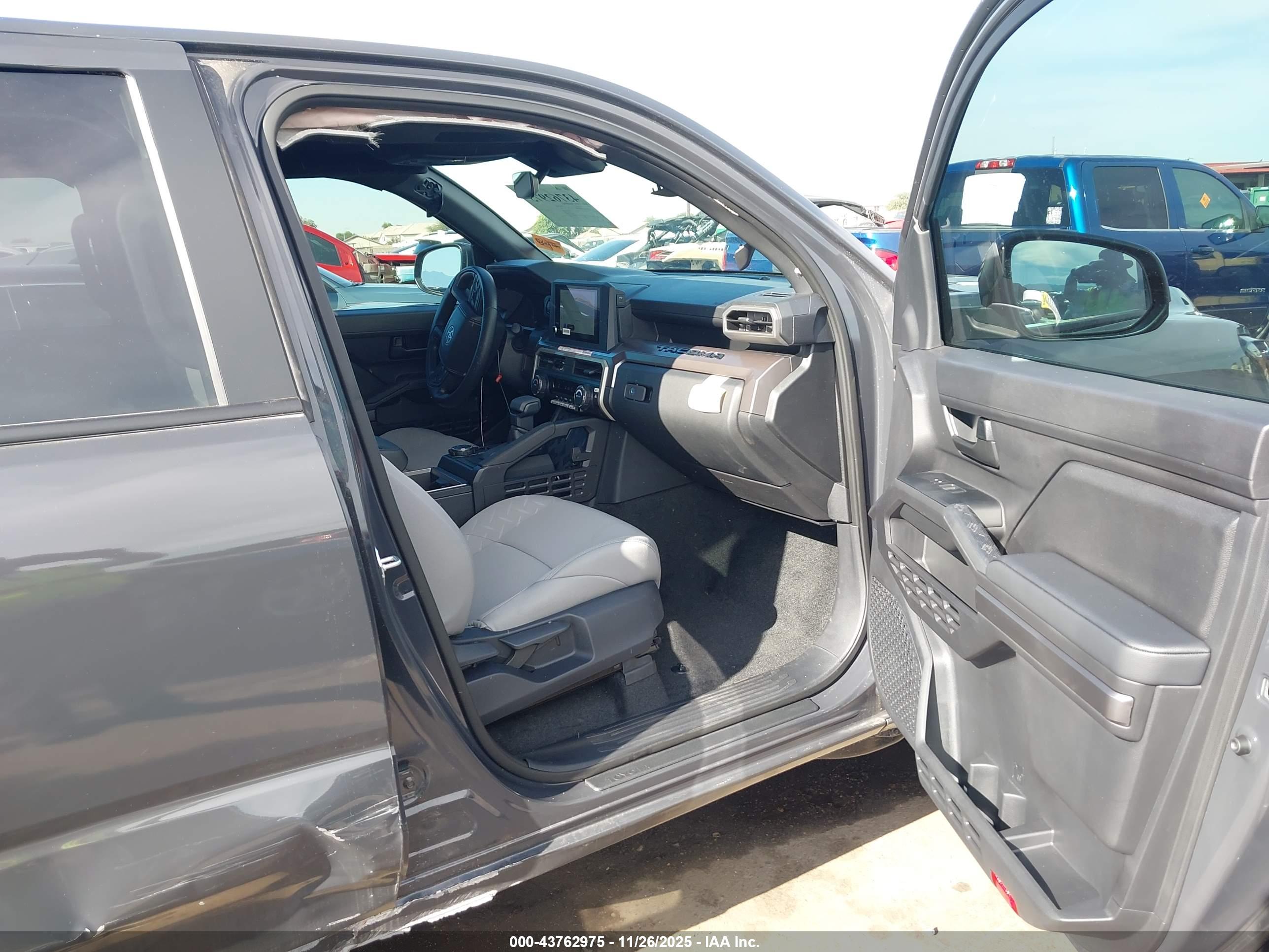 TOYOTA TACOMA image 5