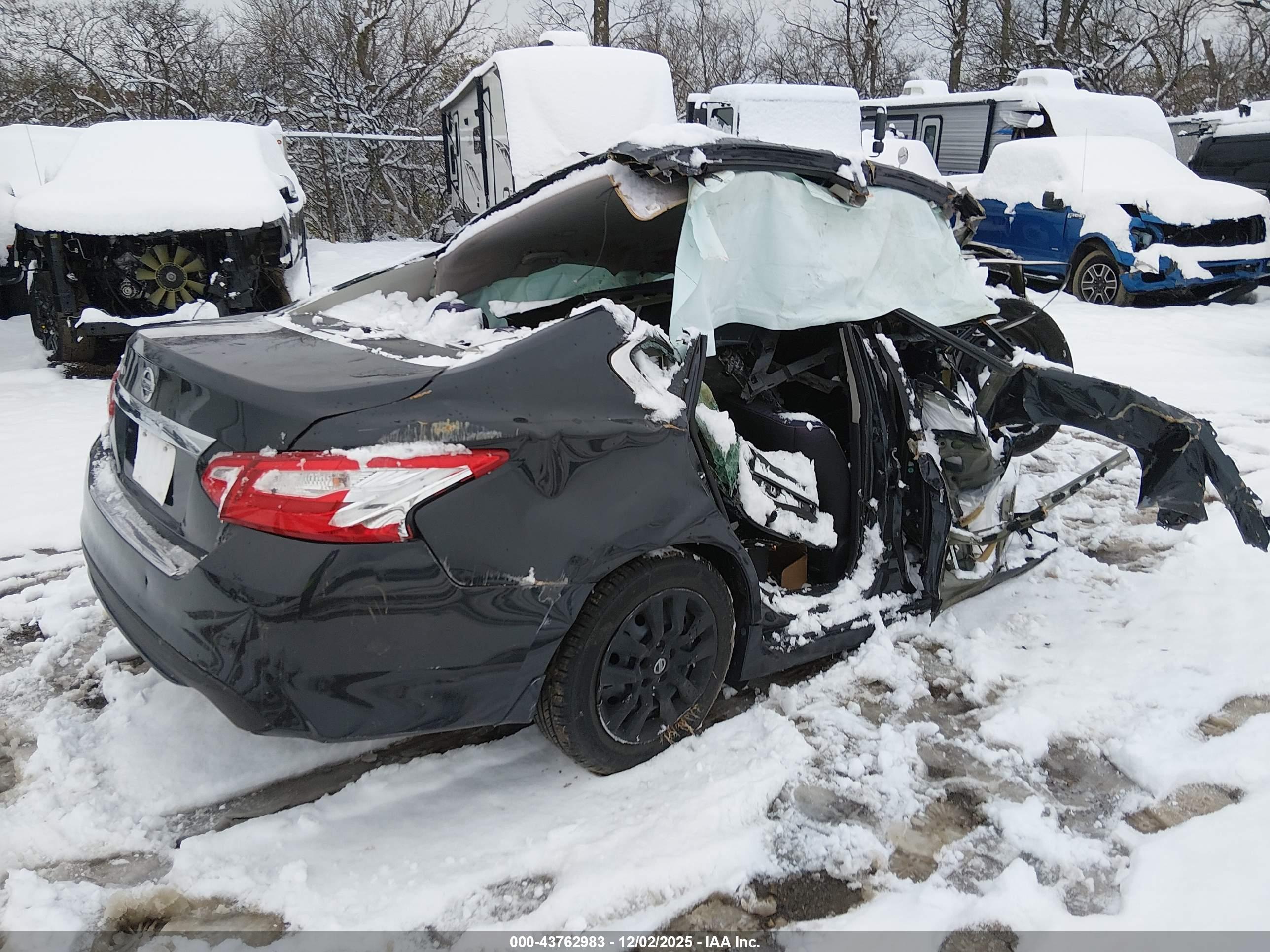 NISSAN ALTIMA image 4
