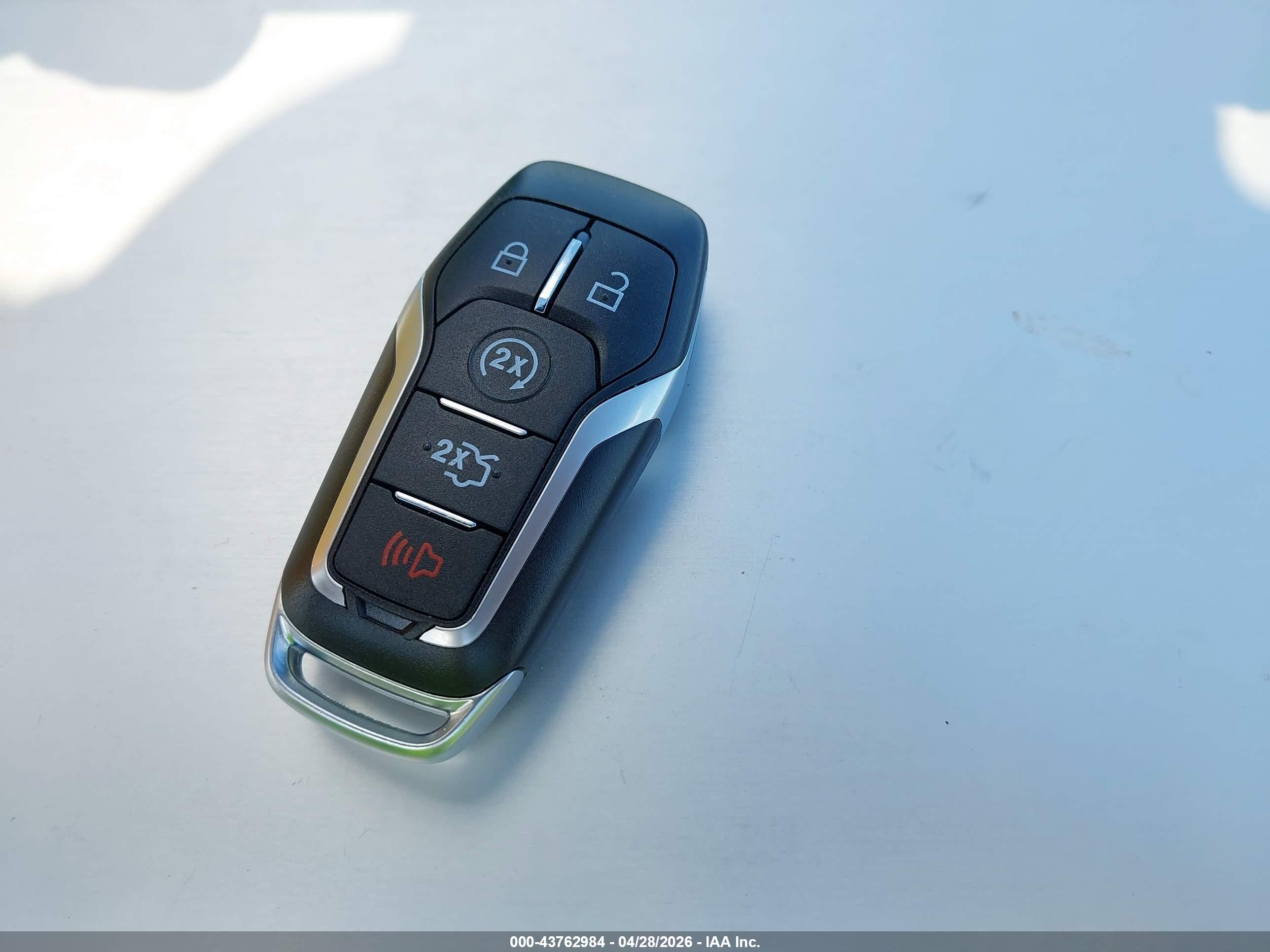 FORD EXPLORER image 11