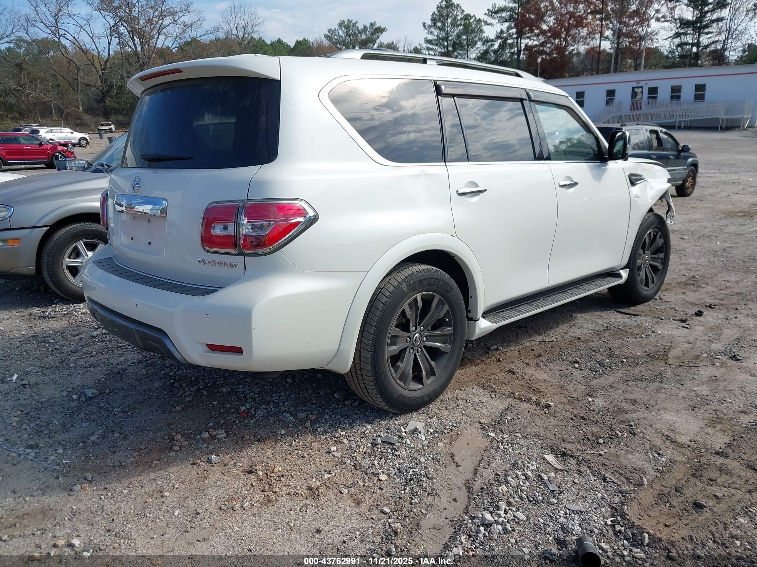 NISSAN ARMADA image 4
