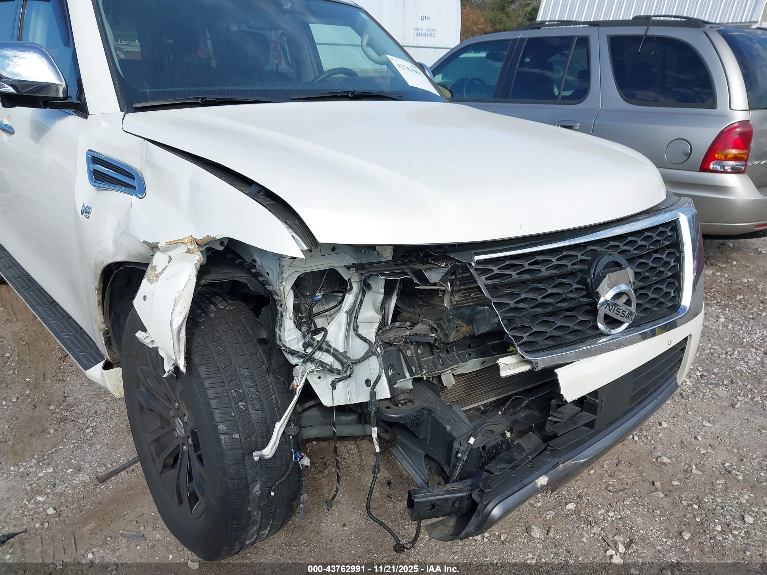 NISSAN ARMADA image 6