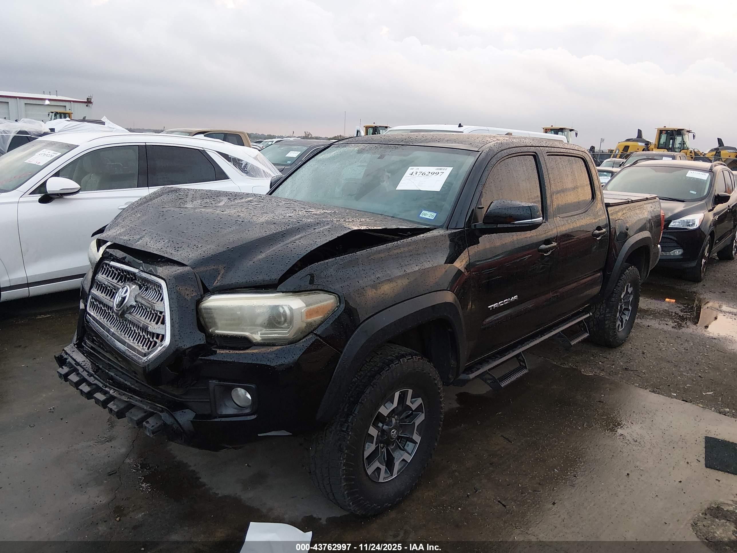 TOYOTA TACOMA image 2