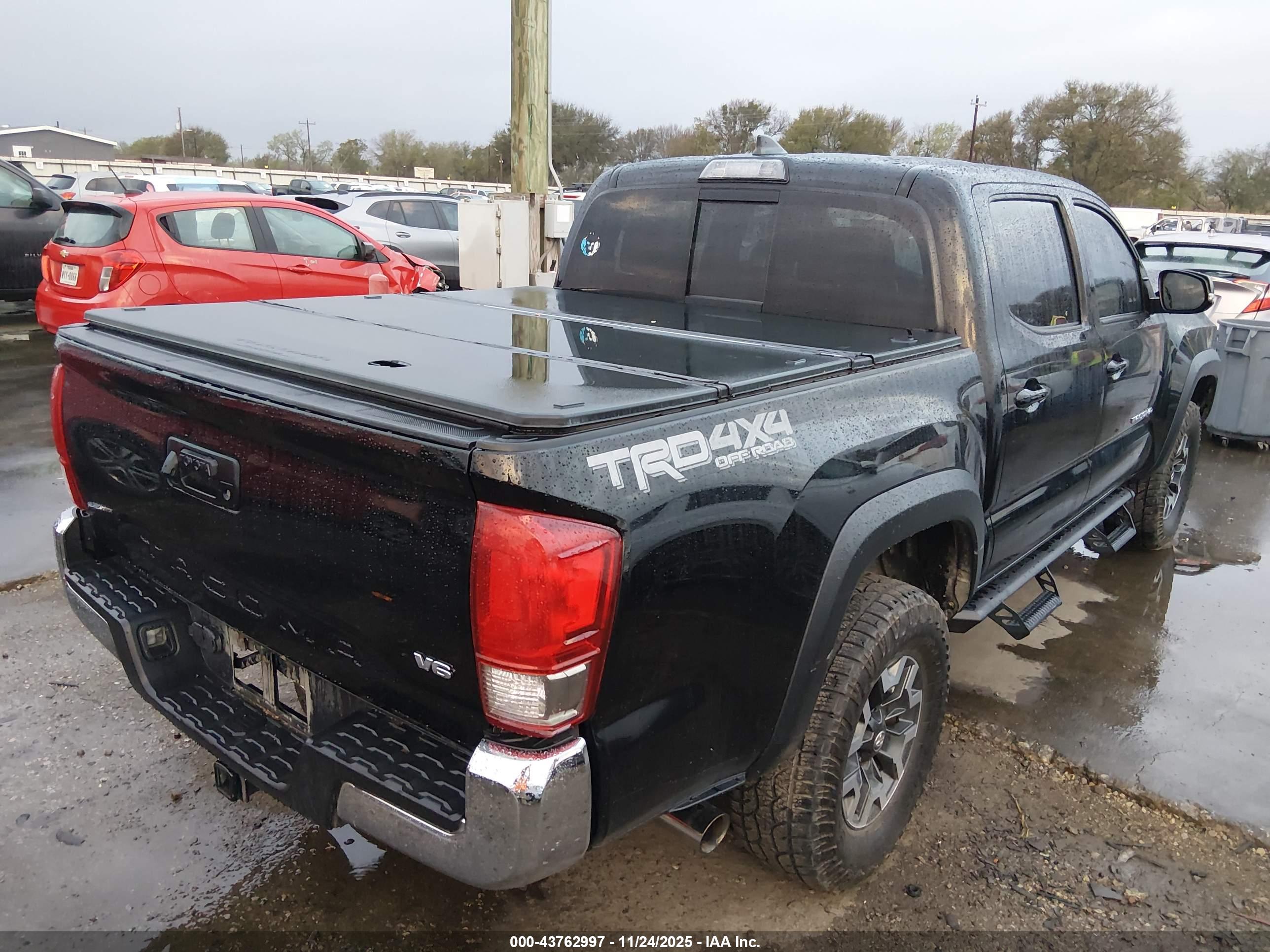 TOYOTA TACOMA image 4