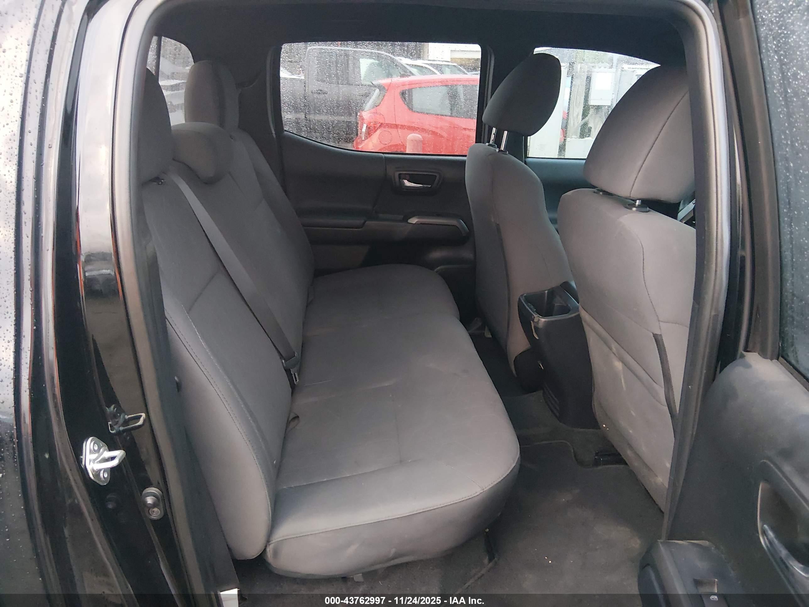 TOYOTA TACOMA image 8