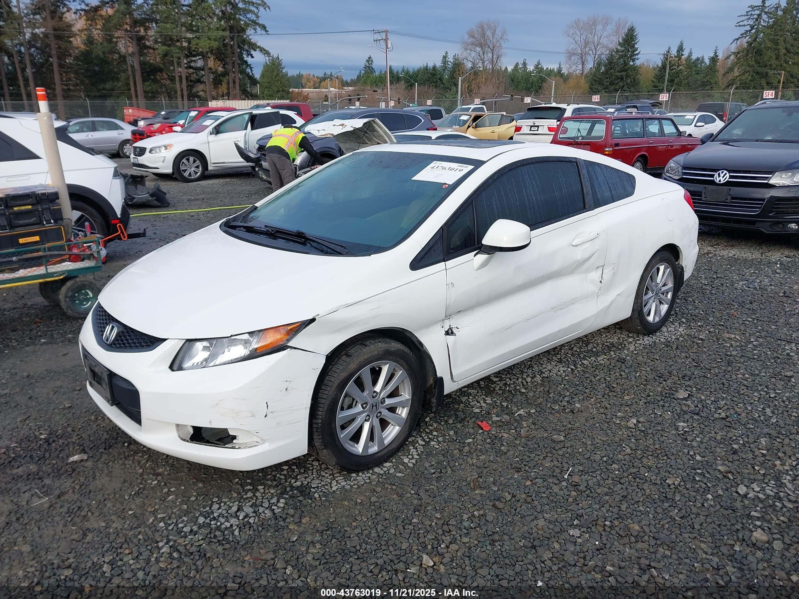 HONDA CIVIC image 2