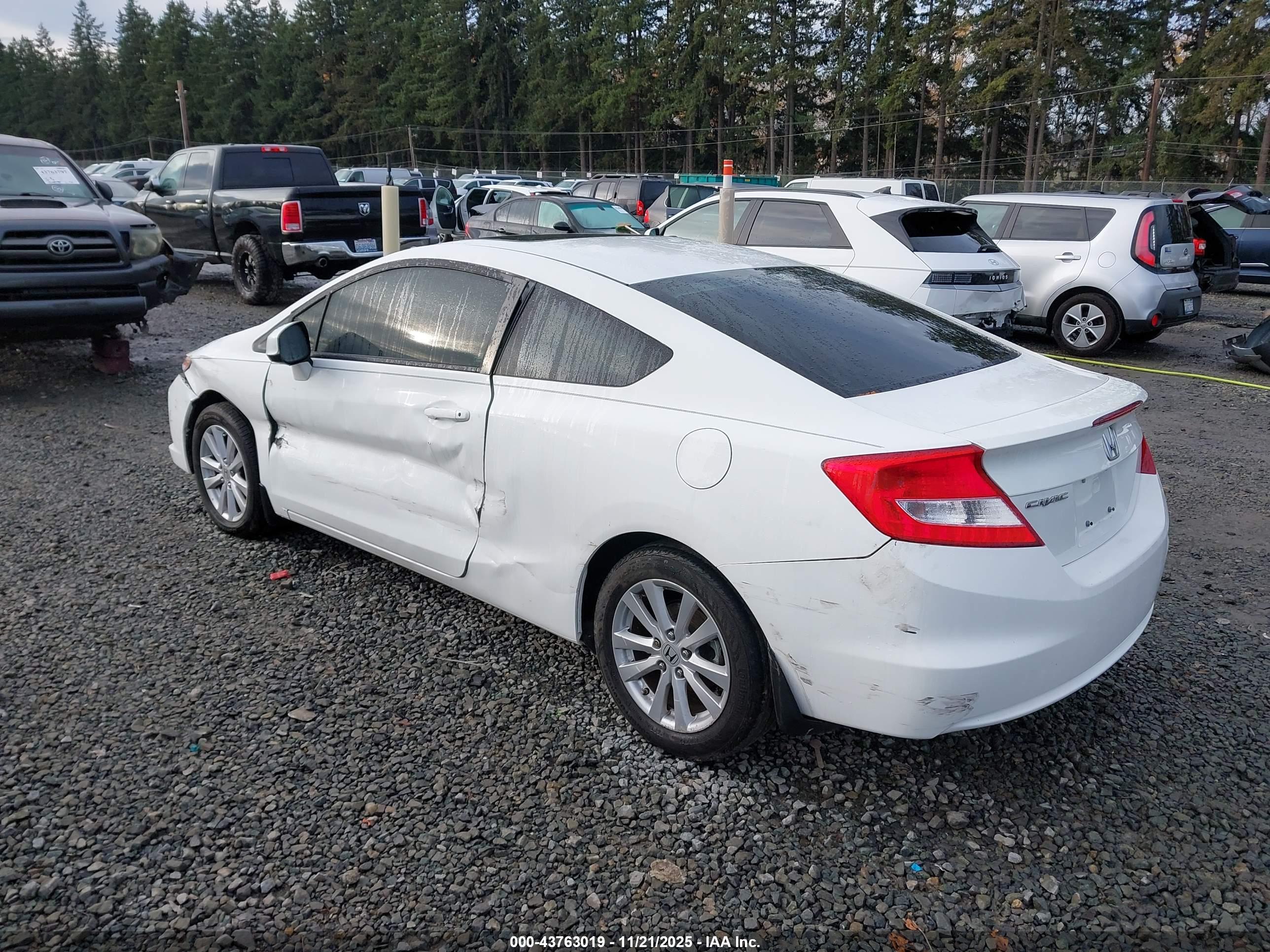 HONDA CIVIC image 3