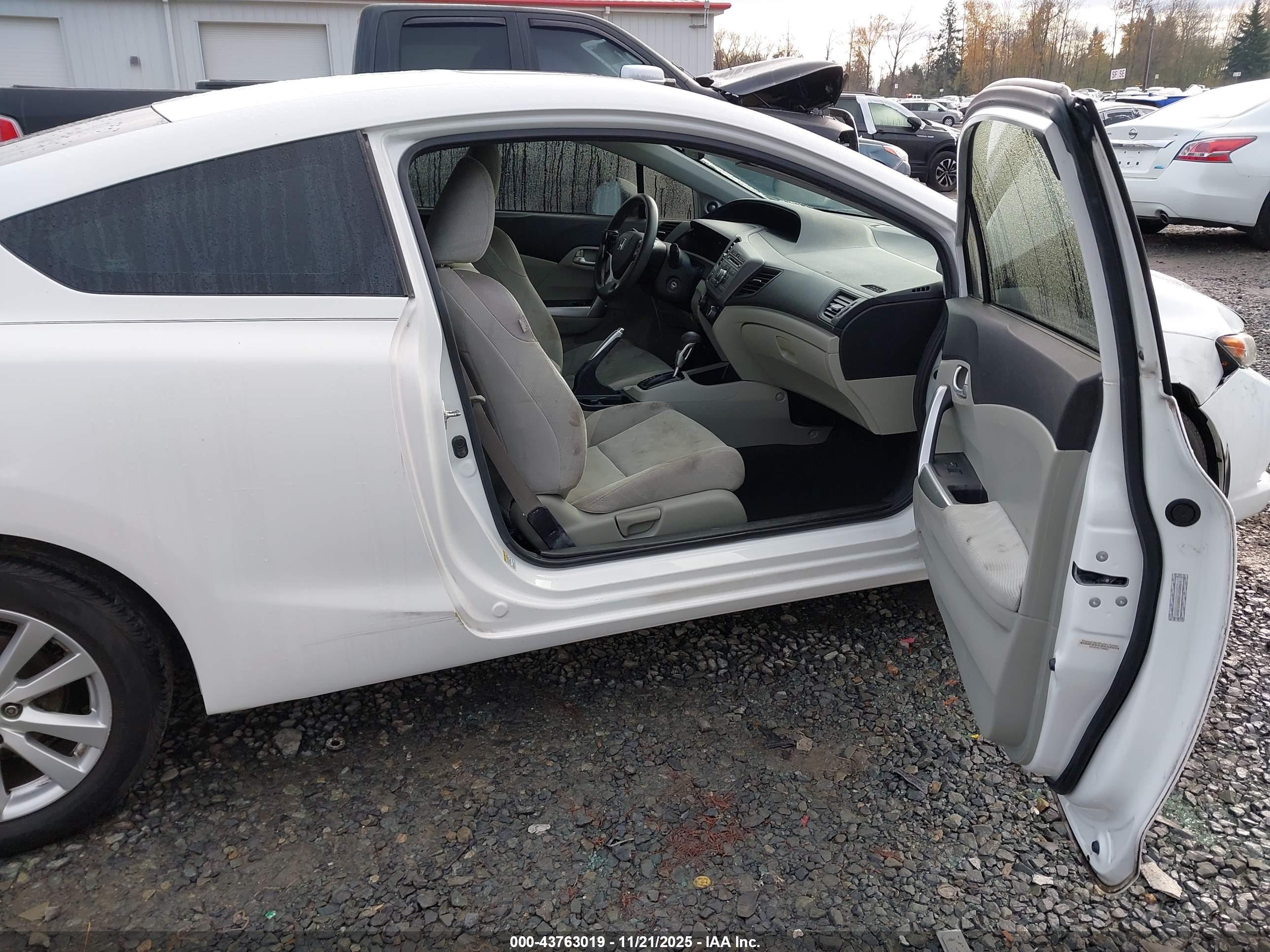 HONDA CIVIC image 5