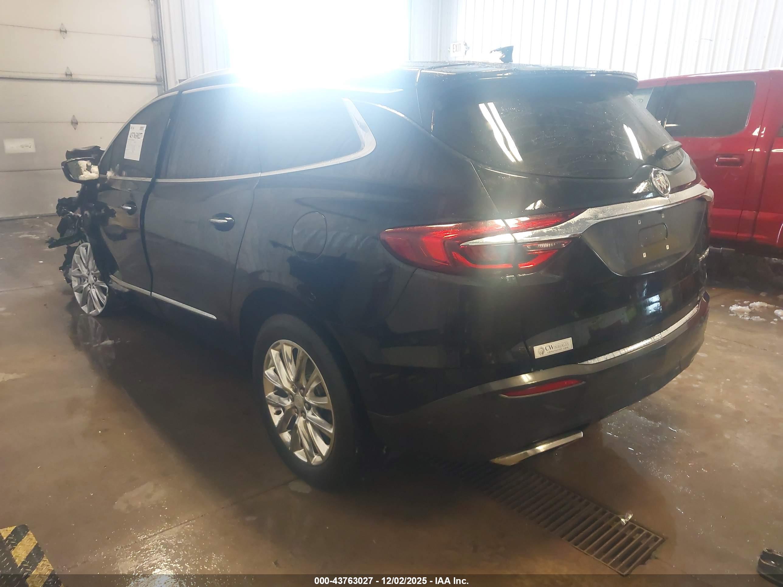 BUICK ENCLAVE image 3