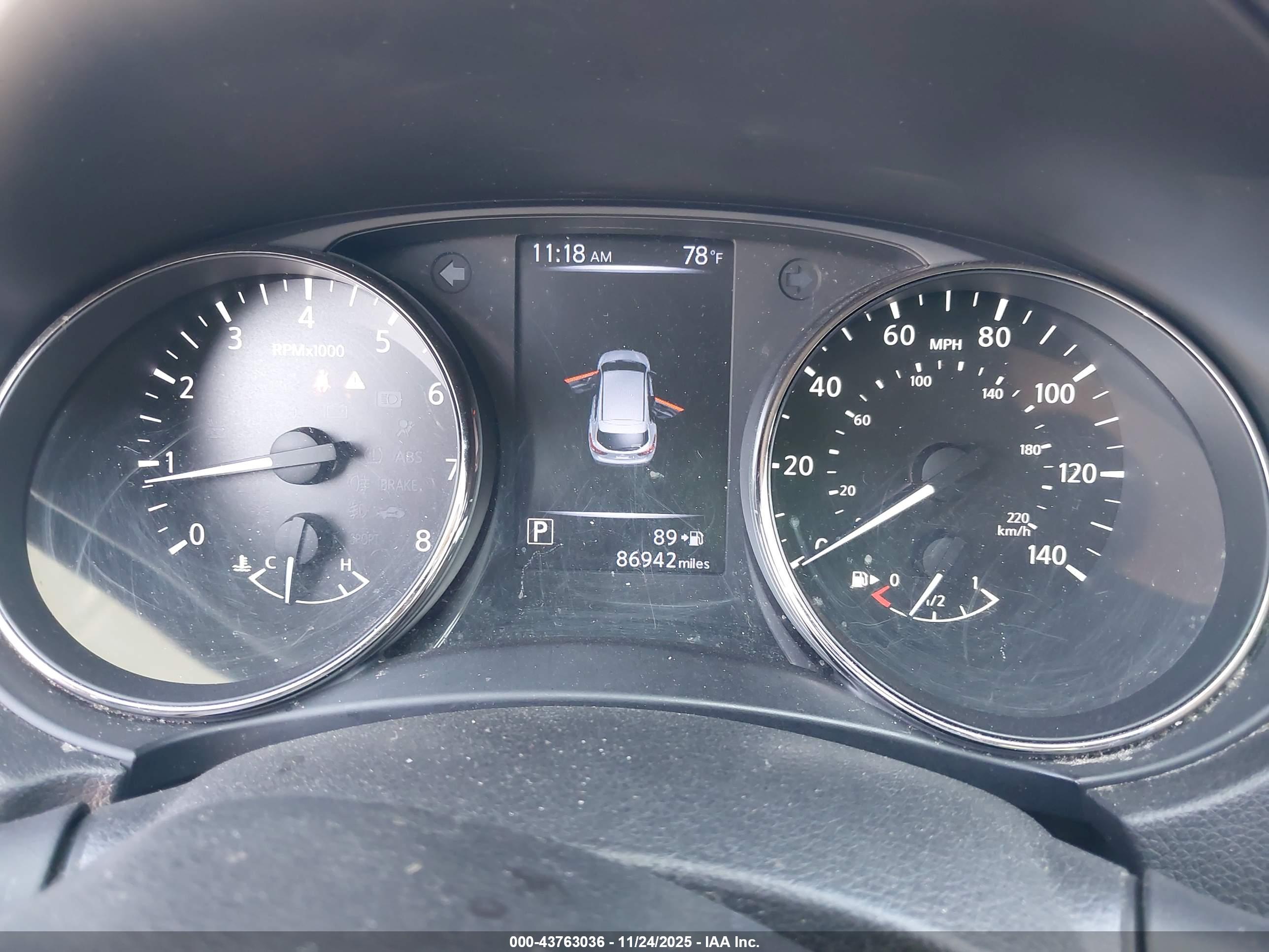 NISSAN ROGUE image 7