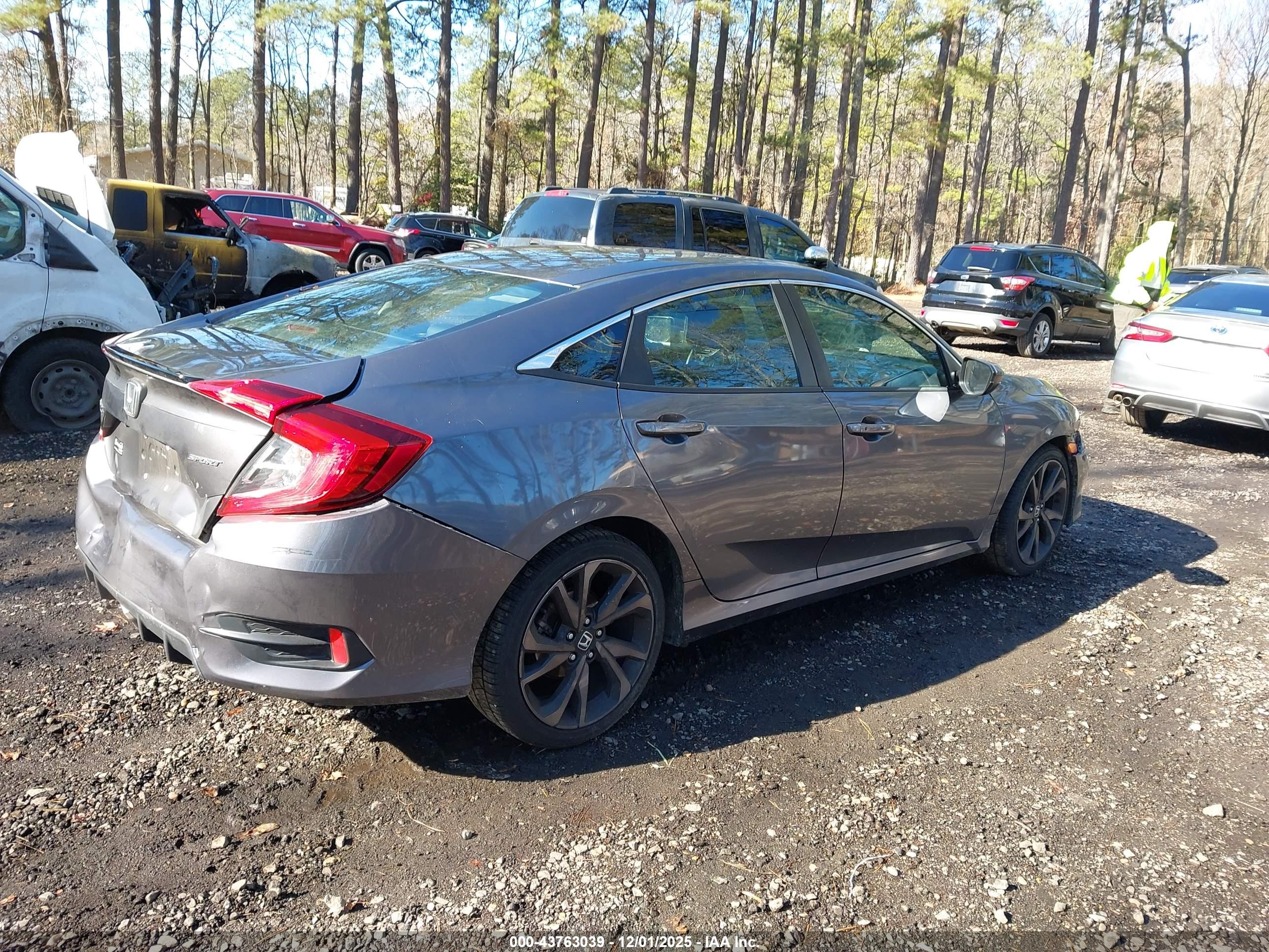 HONDA CIVIC image 4