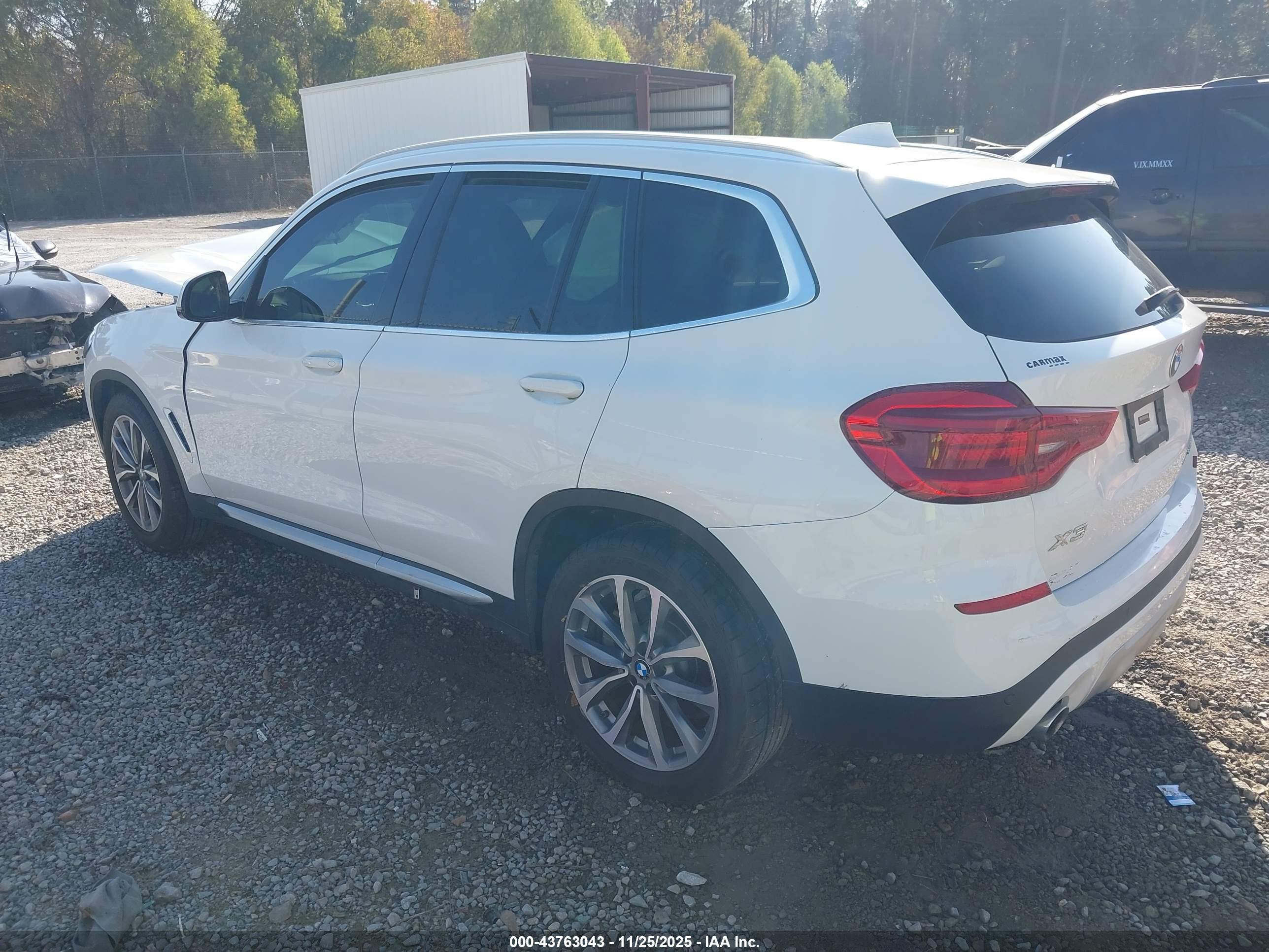 BMW X3 image 3