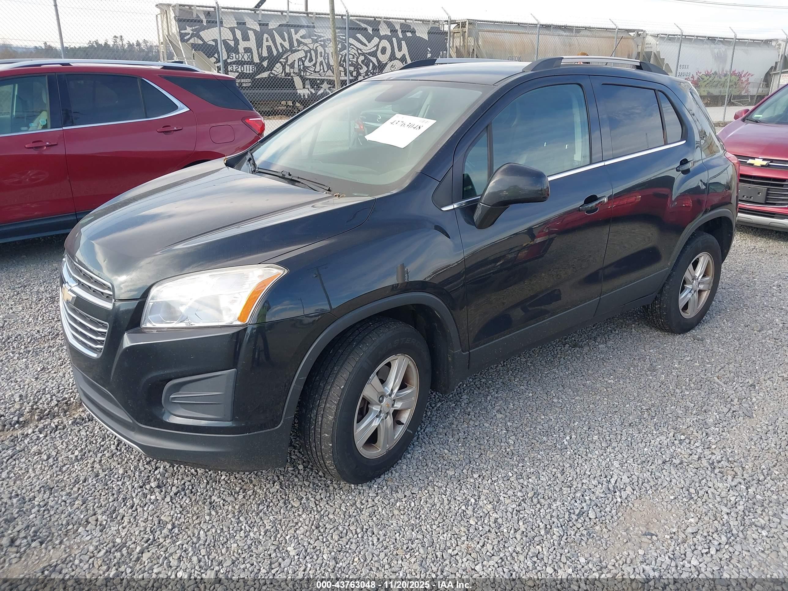 CHEVROLET TRAX image 2