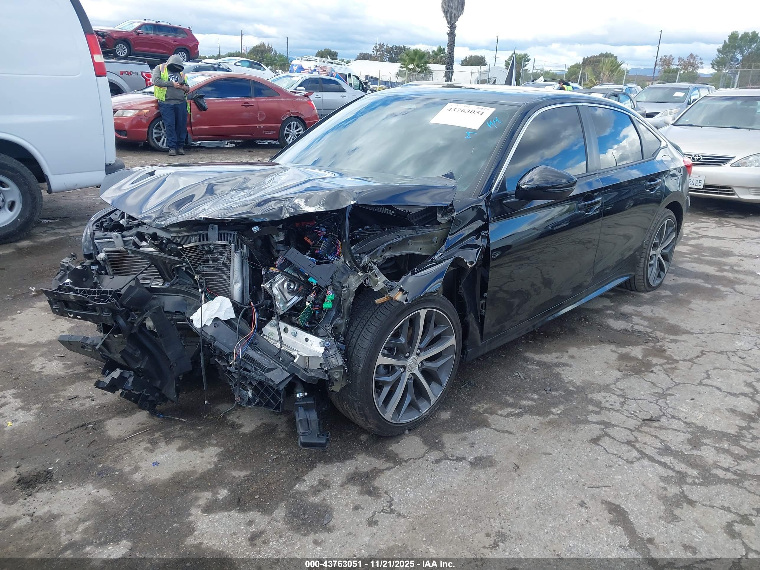 HONDA CIVIC image 2