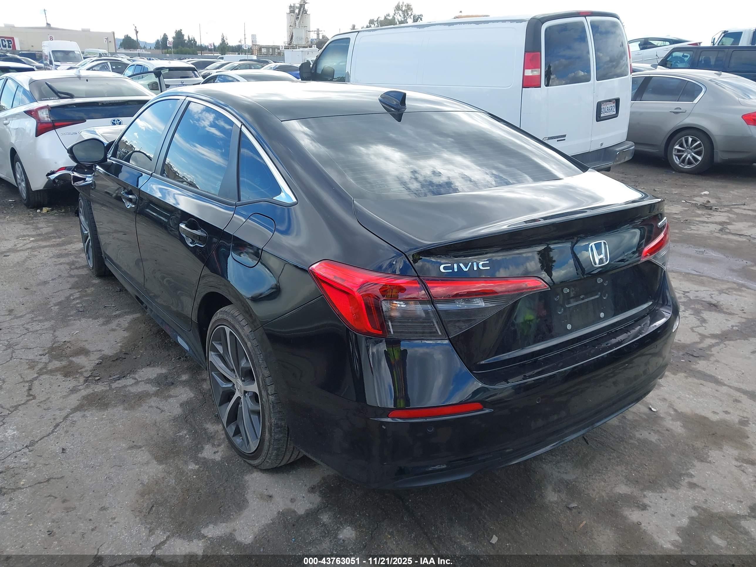HONDA CIVIC image 3