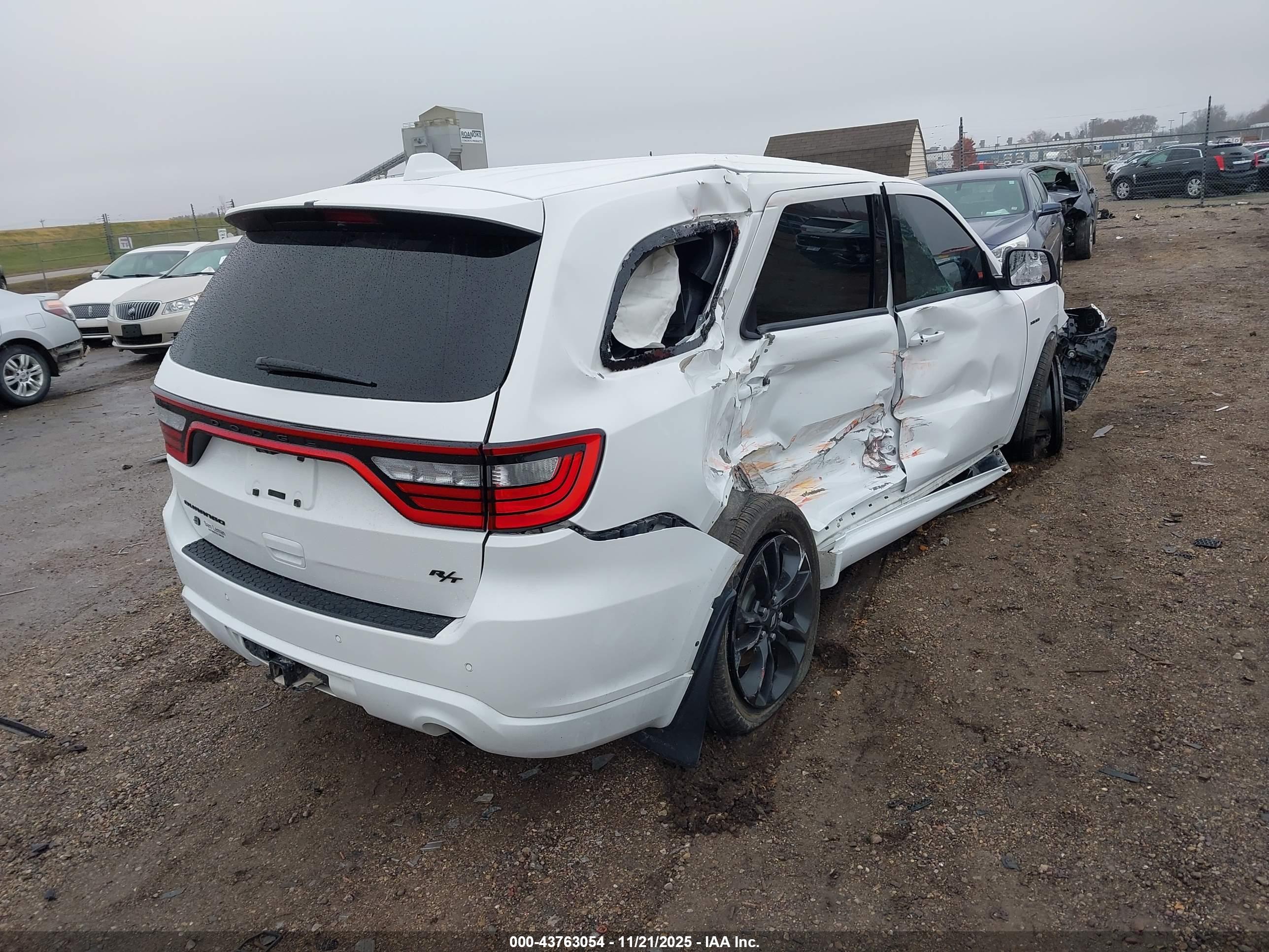 DODGE DURANGO image 4
