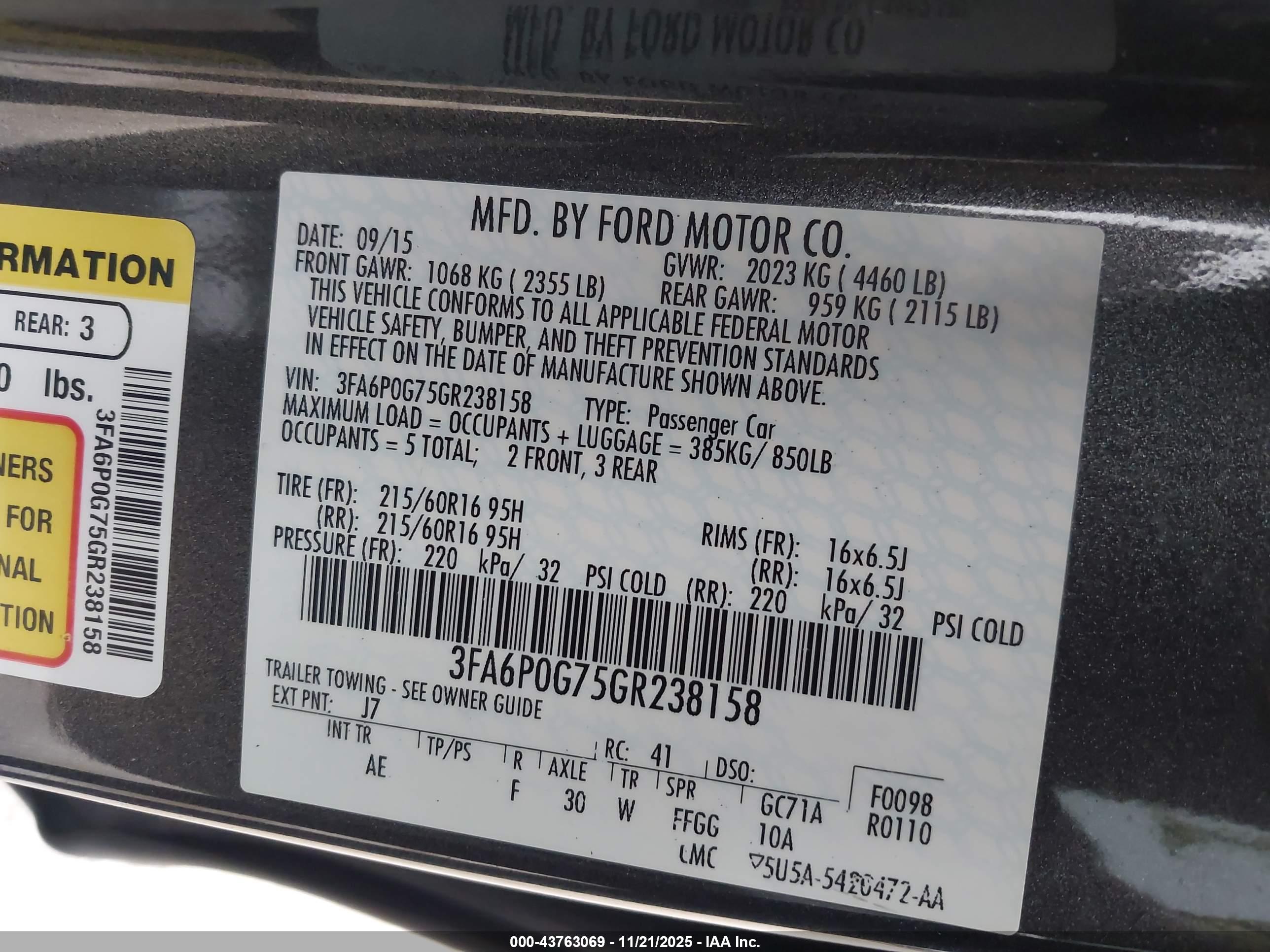 FORD FUSION image 9