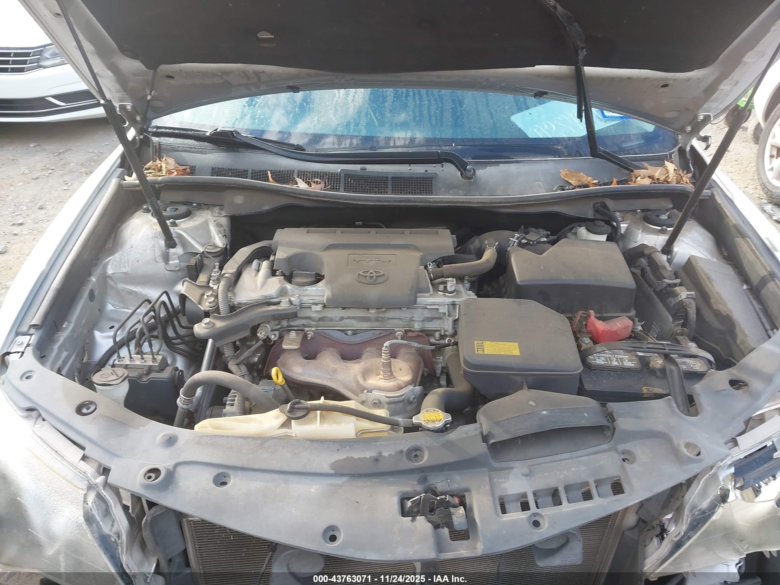 TOYOTA CAMRY image 10