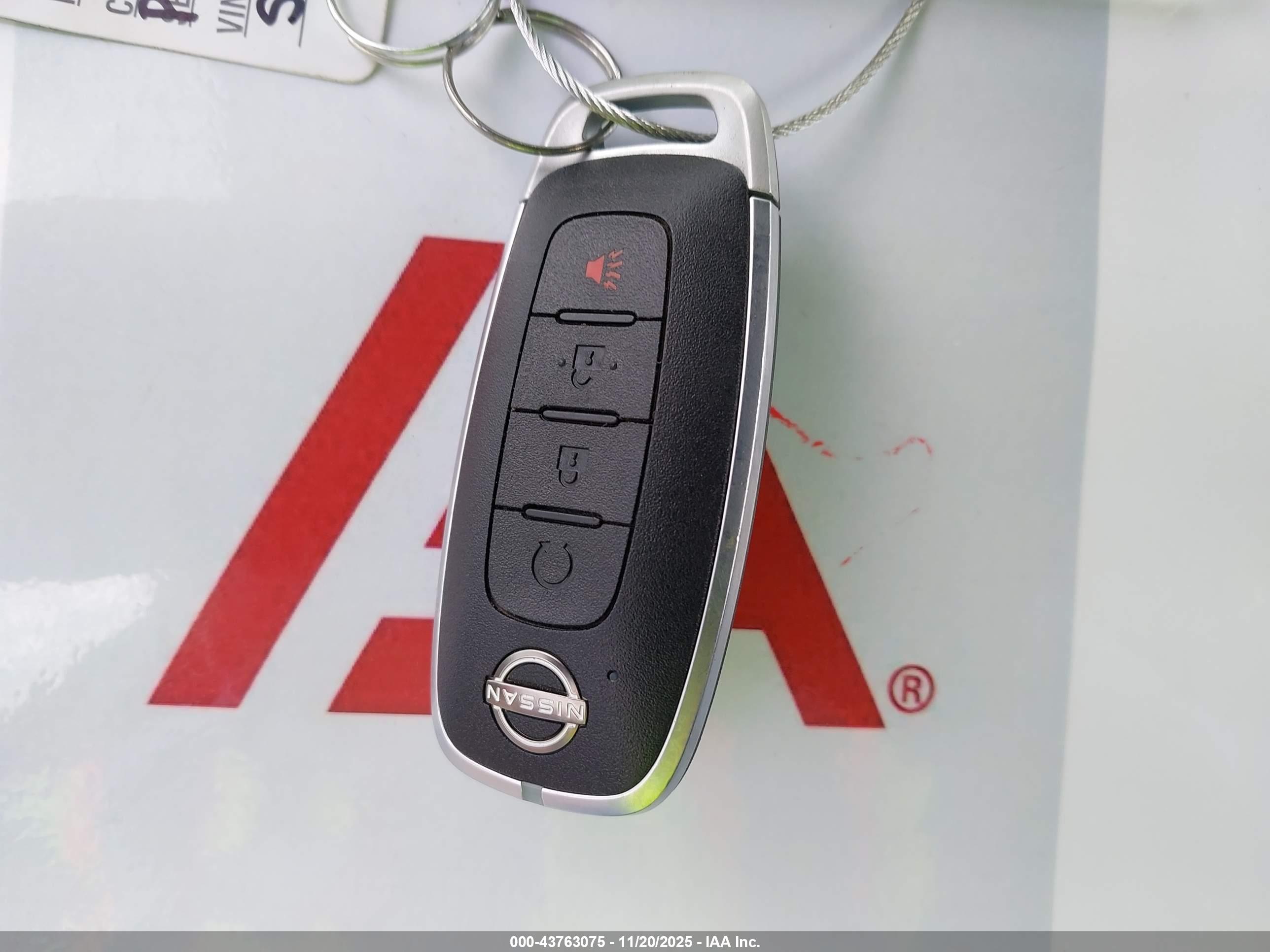 NISSAN KICKS image 11