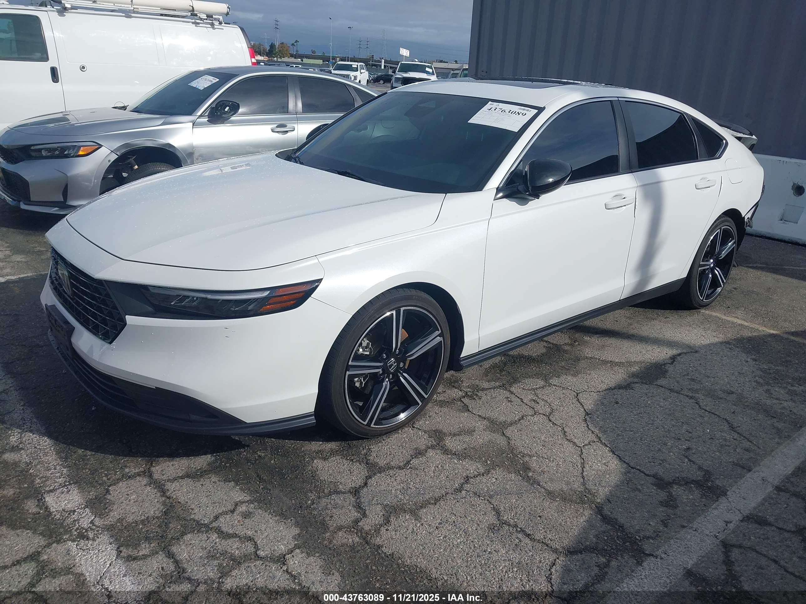 HONDA ACCORD image 2