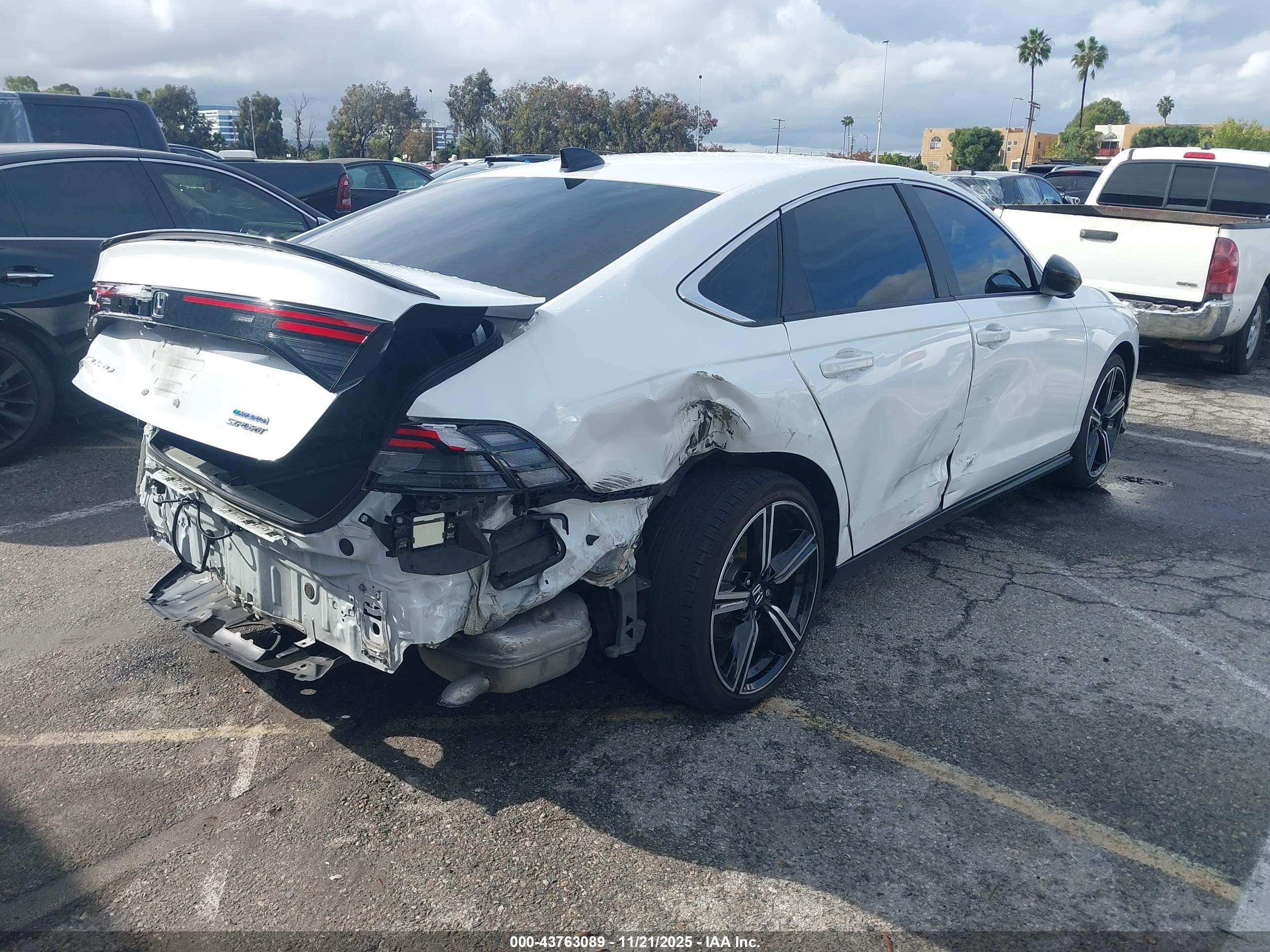HONDA ACCORD image 4