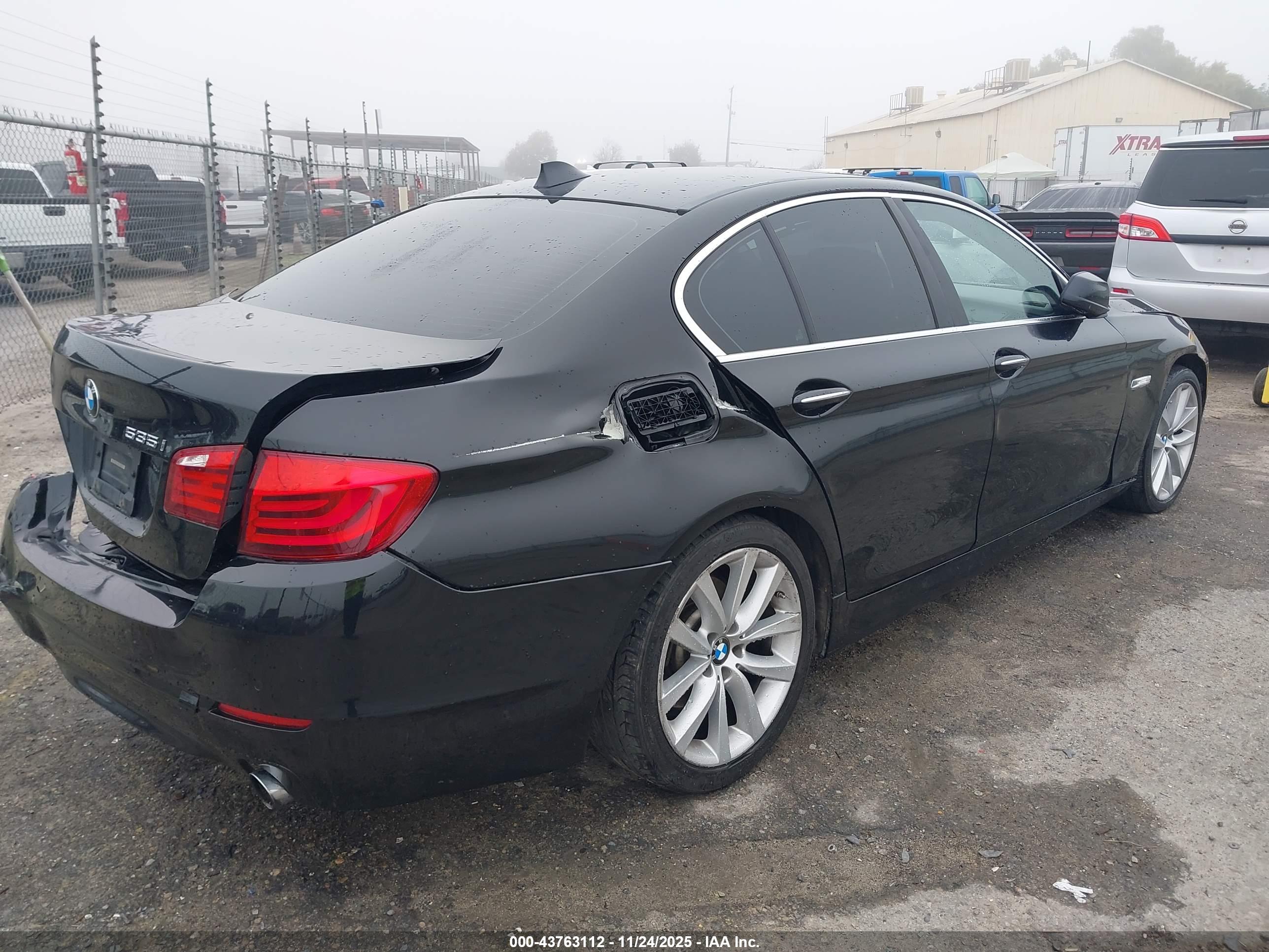 BMW 535I image 4