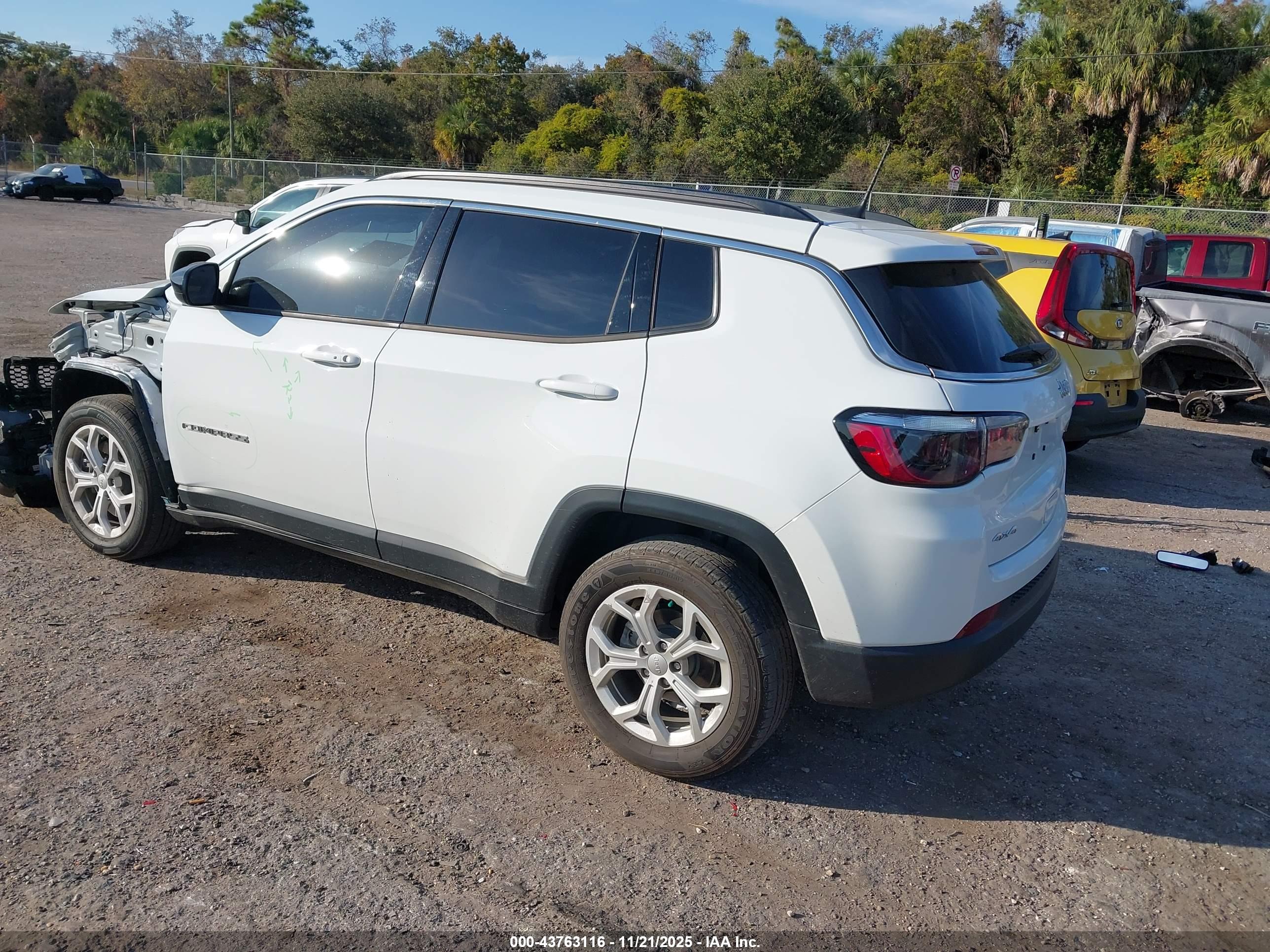 JEEP COMPASS image 3