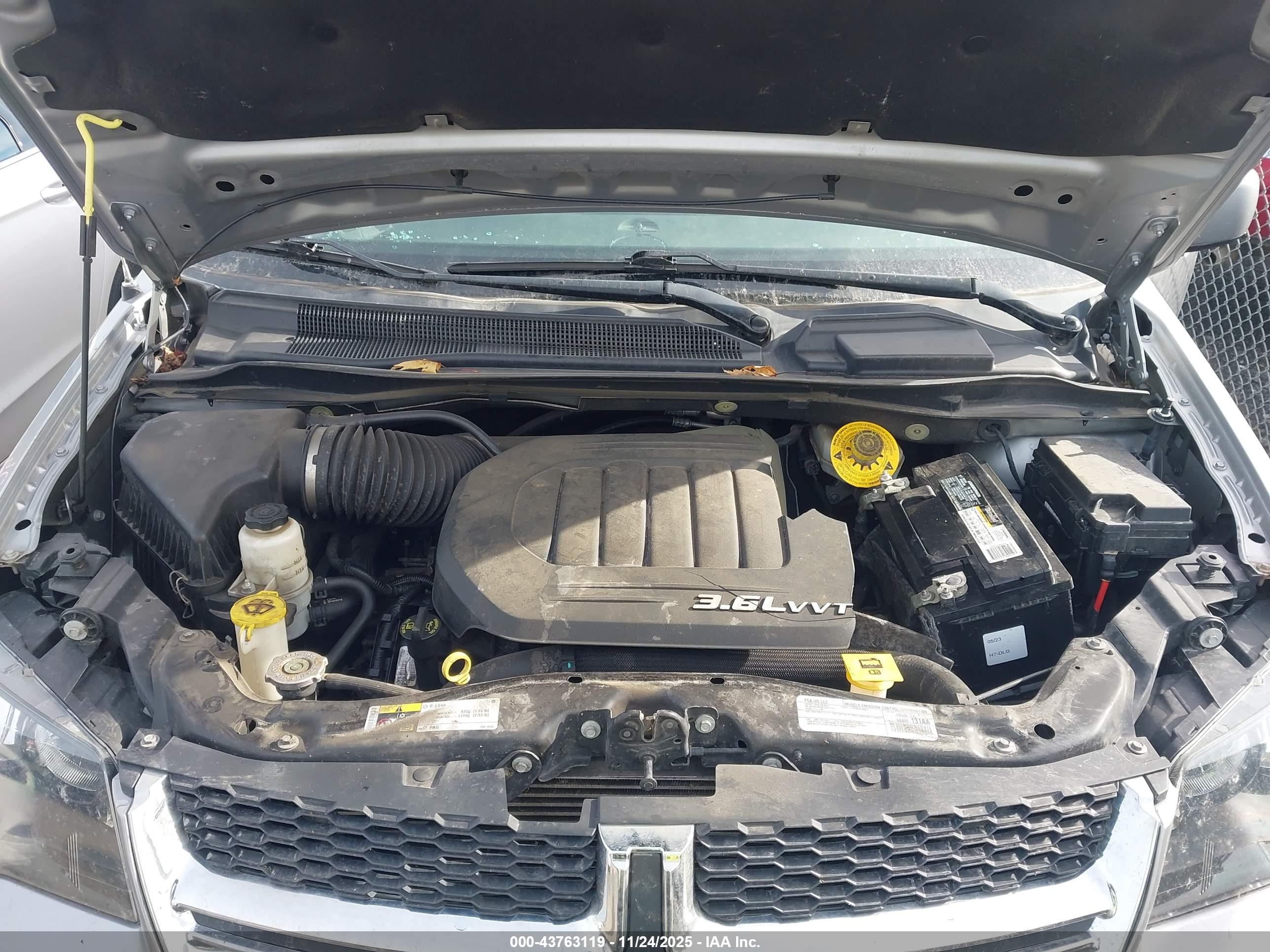 DODGE GRAND image 10
