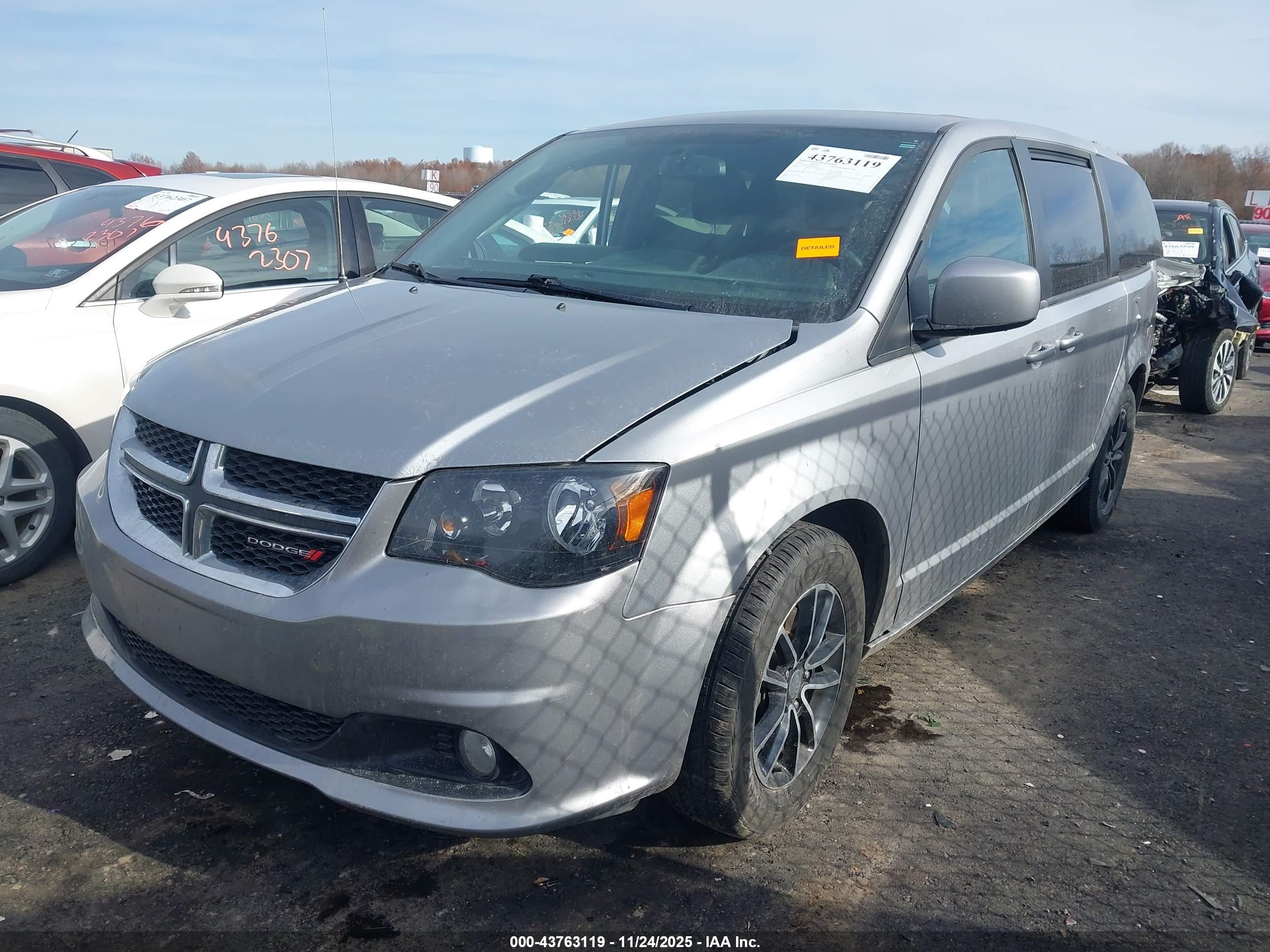 DODGE GRAND image 2