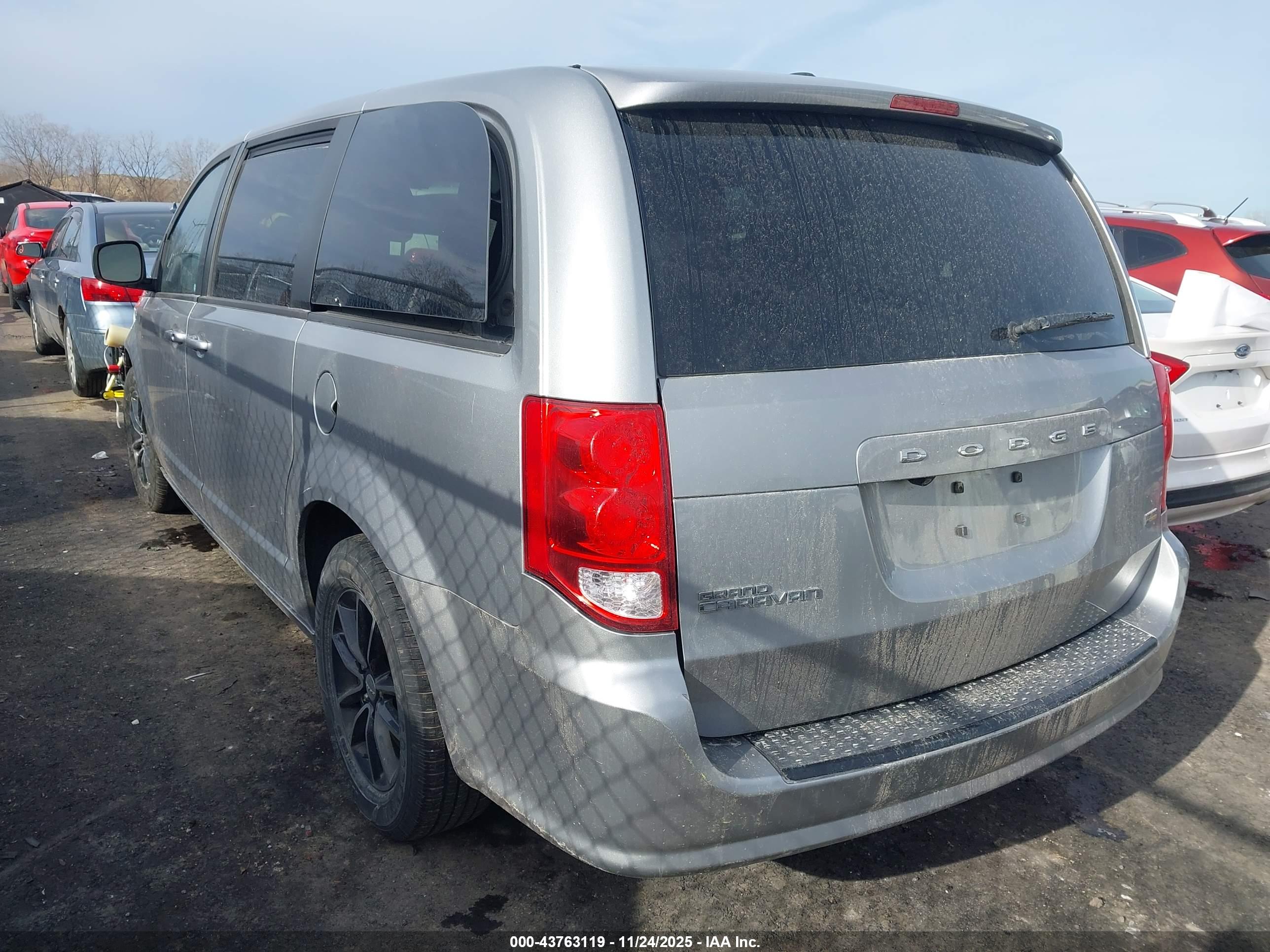 DODGE GRAND image 3