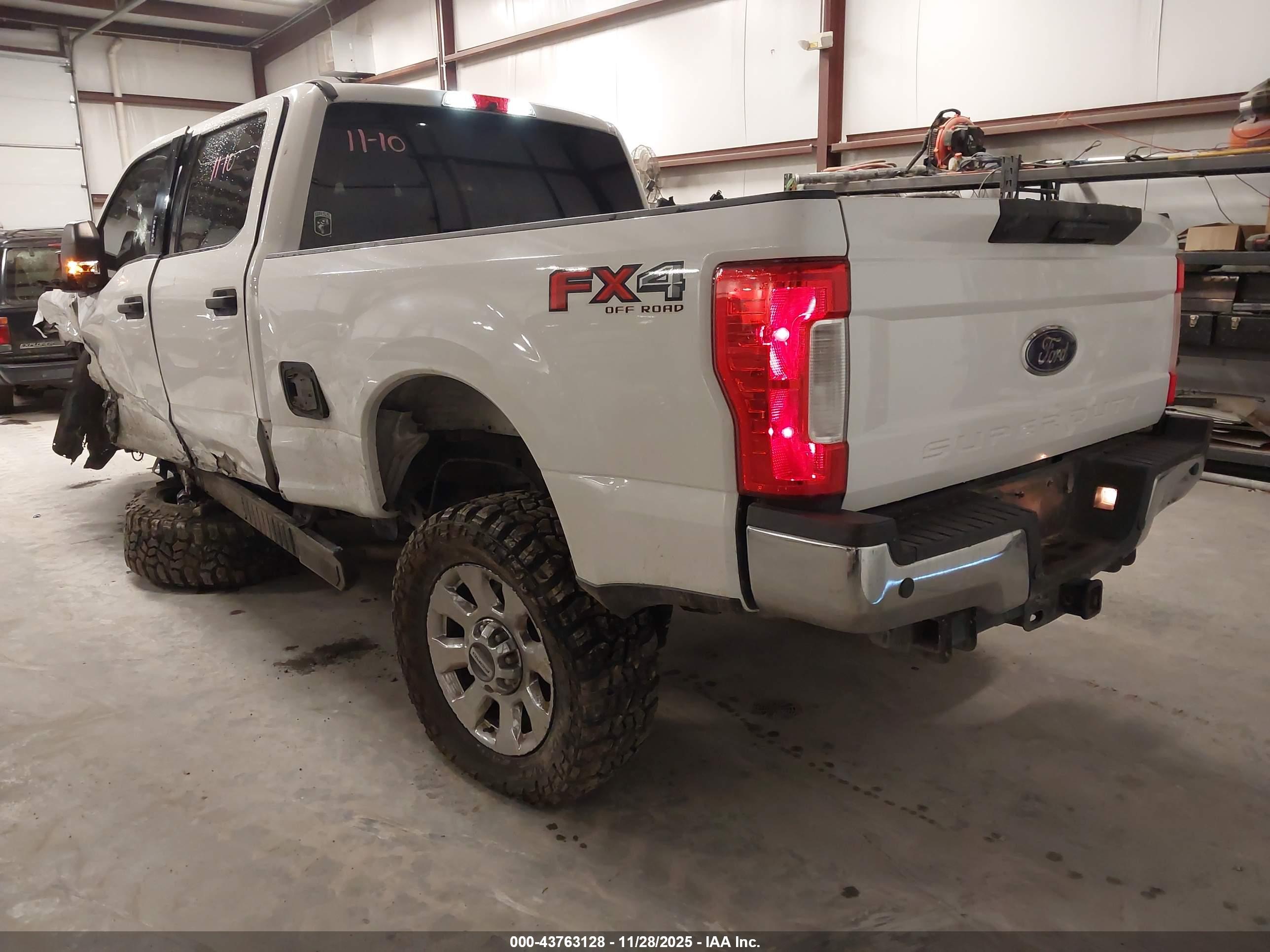 FORD F-250 image 3