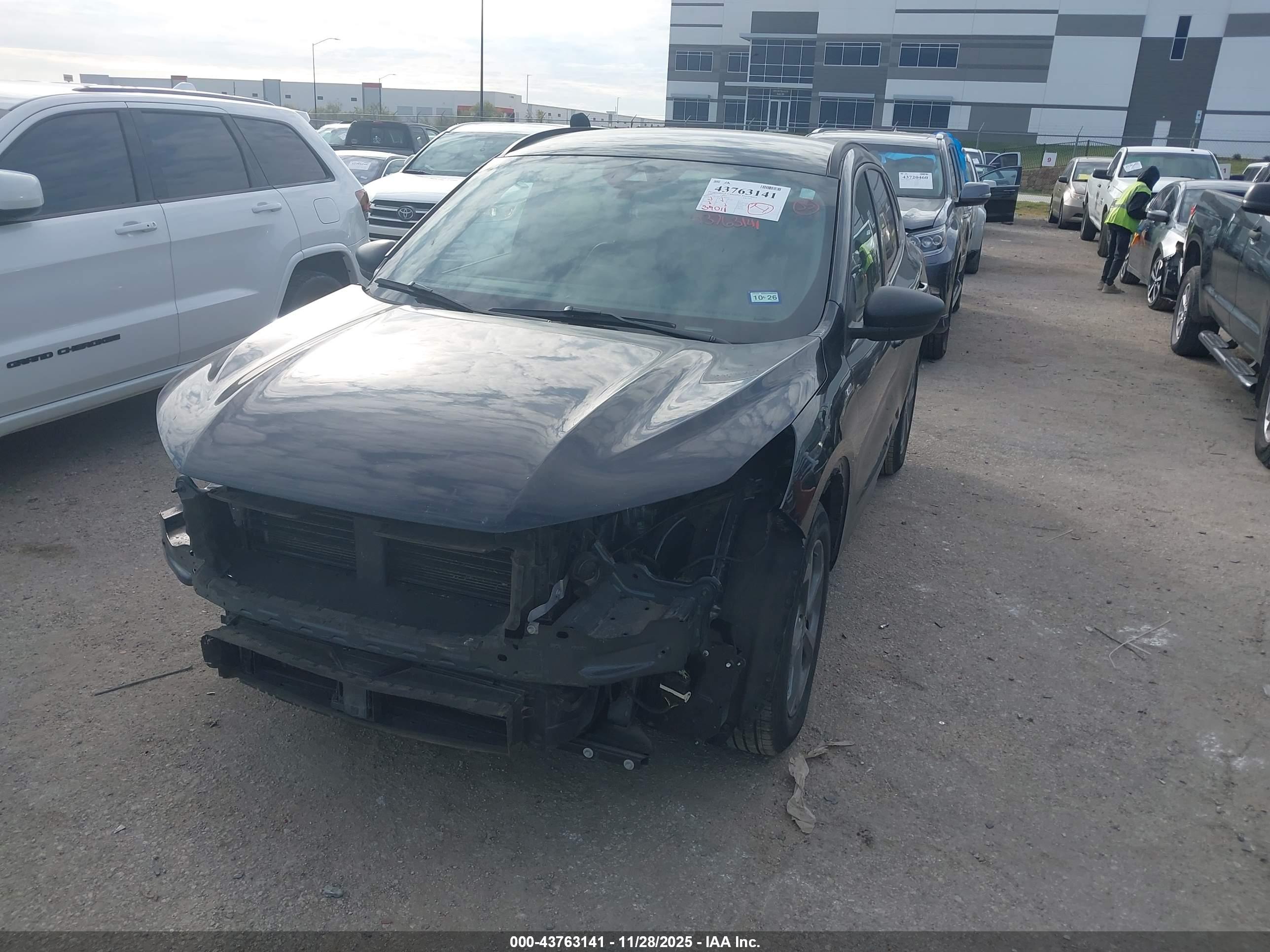 FORD ESCAPE image 2
