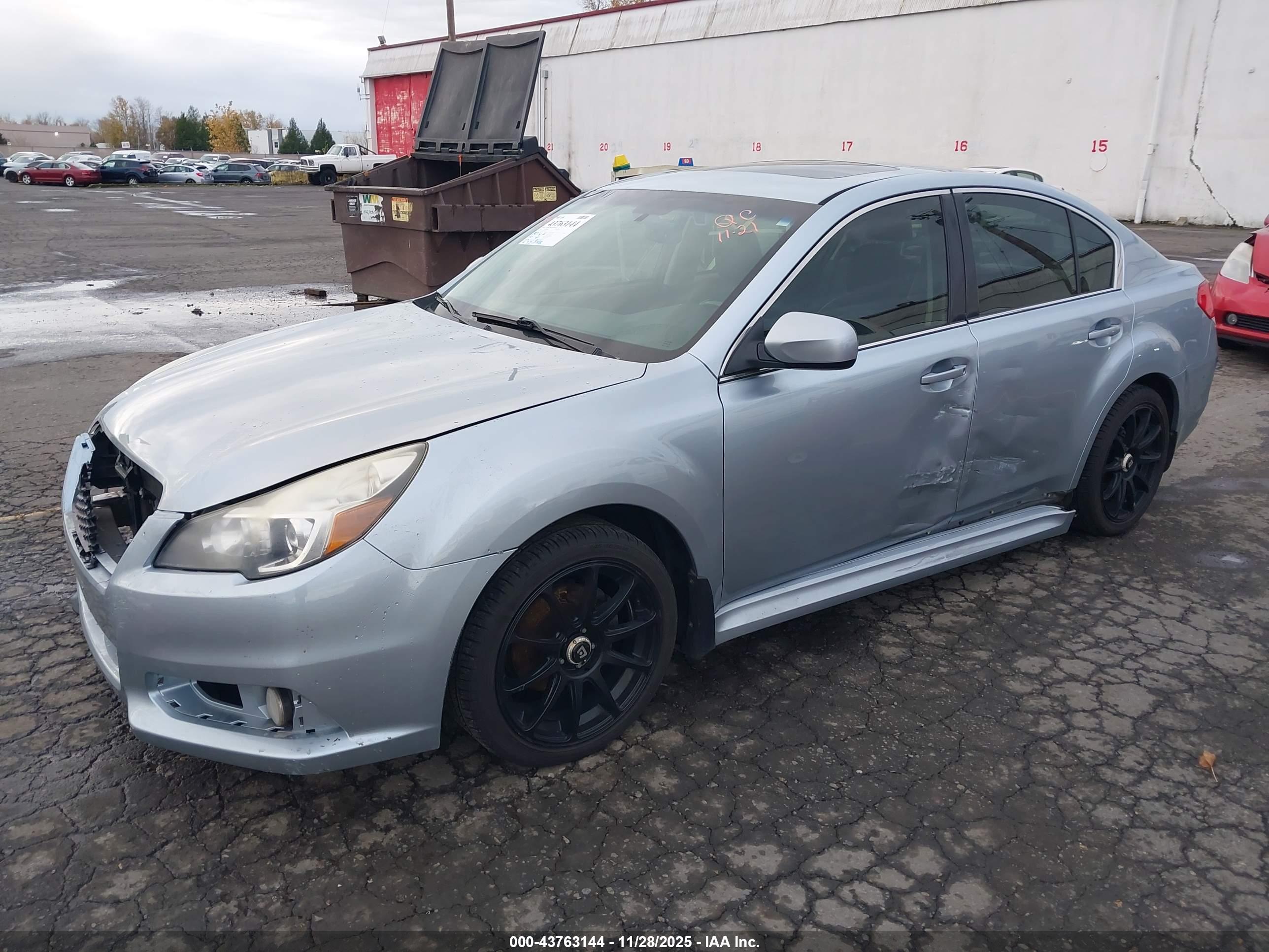 SUBARU LEGACY image 2