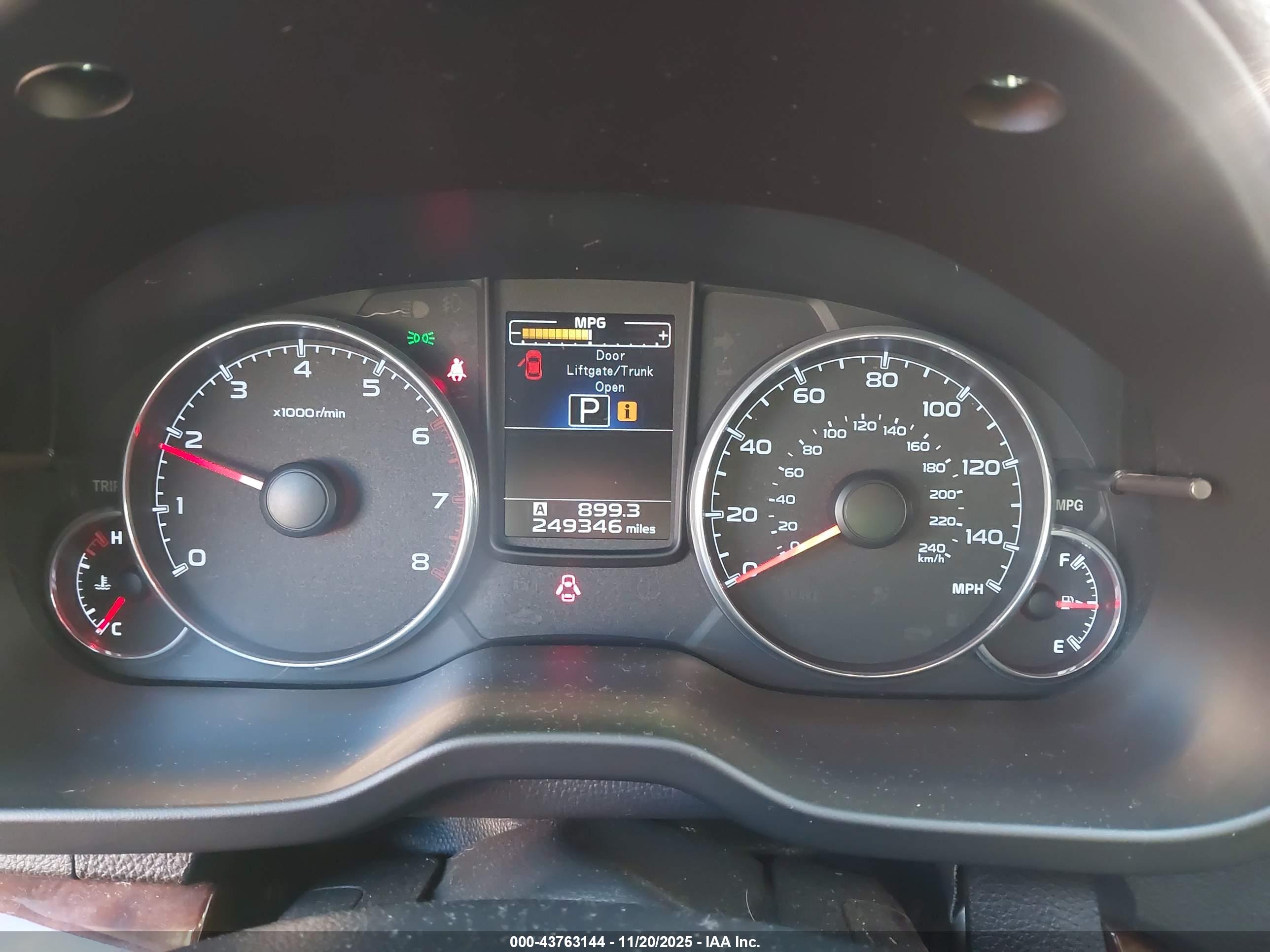 SUBARU LEGACY image 7