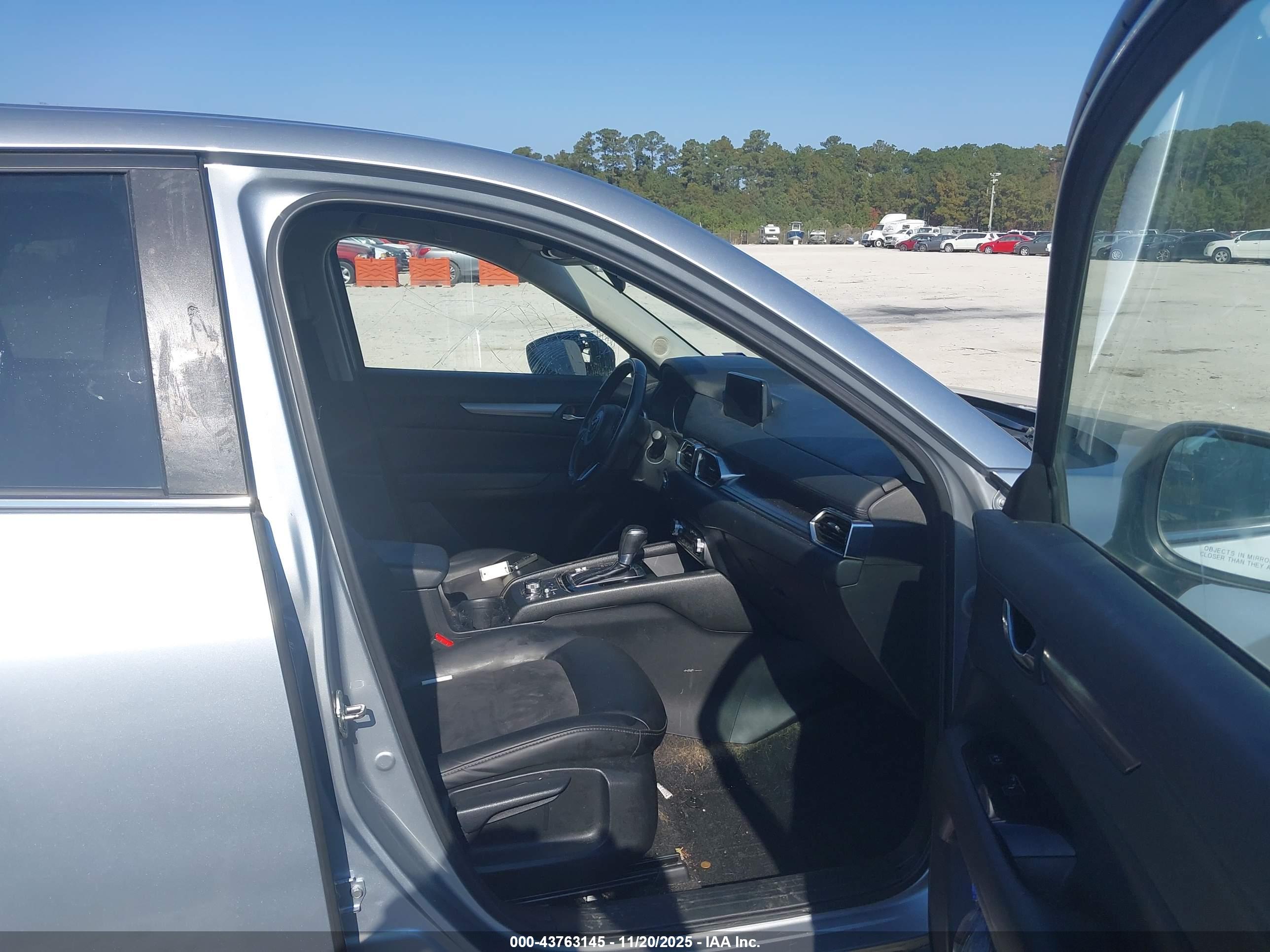 MAZDA CX-5 image 5