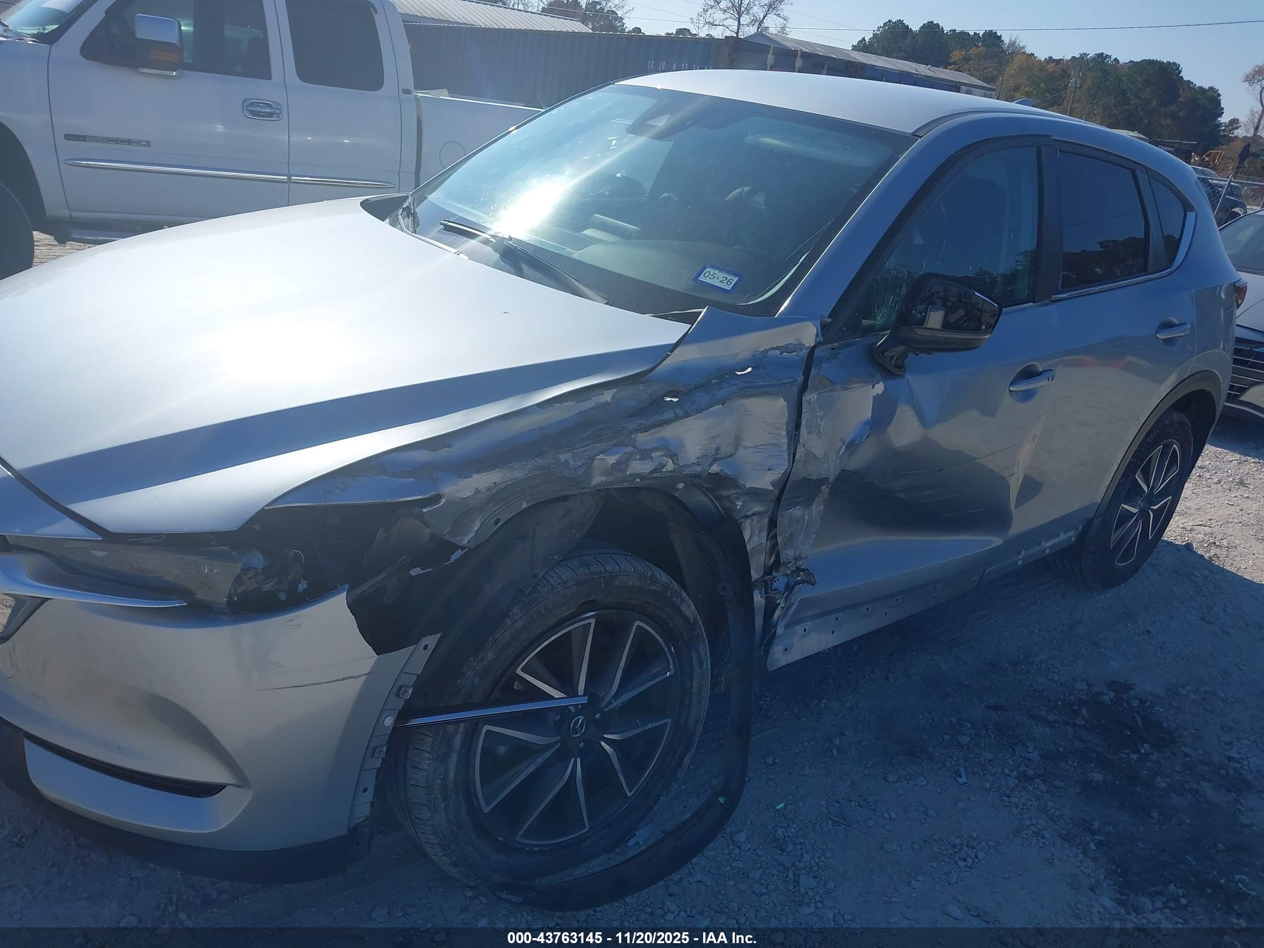 MAZDA CX-5 image 6