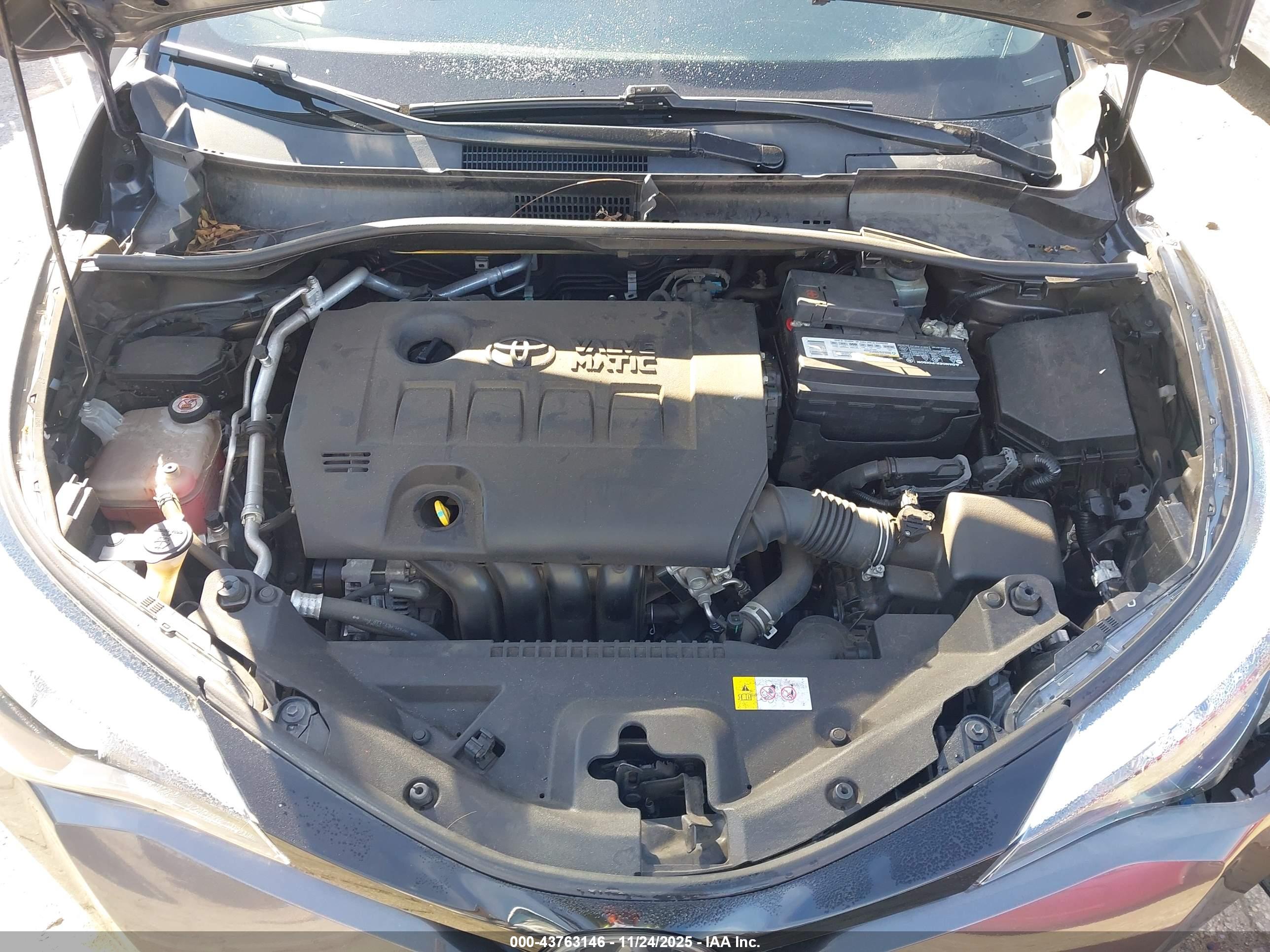 TOYOTA C-HR image 10