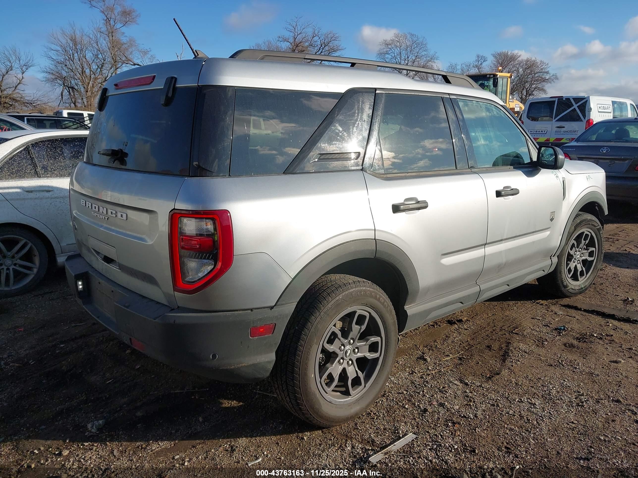 FORD BRONCO image 4