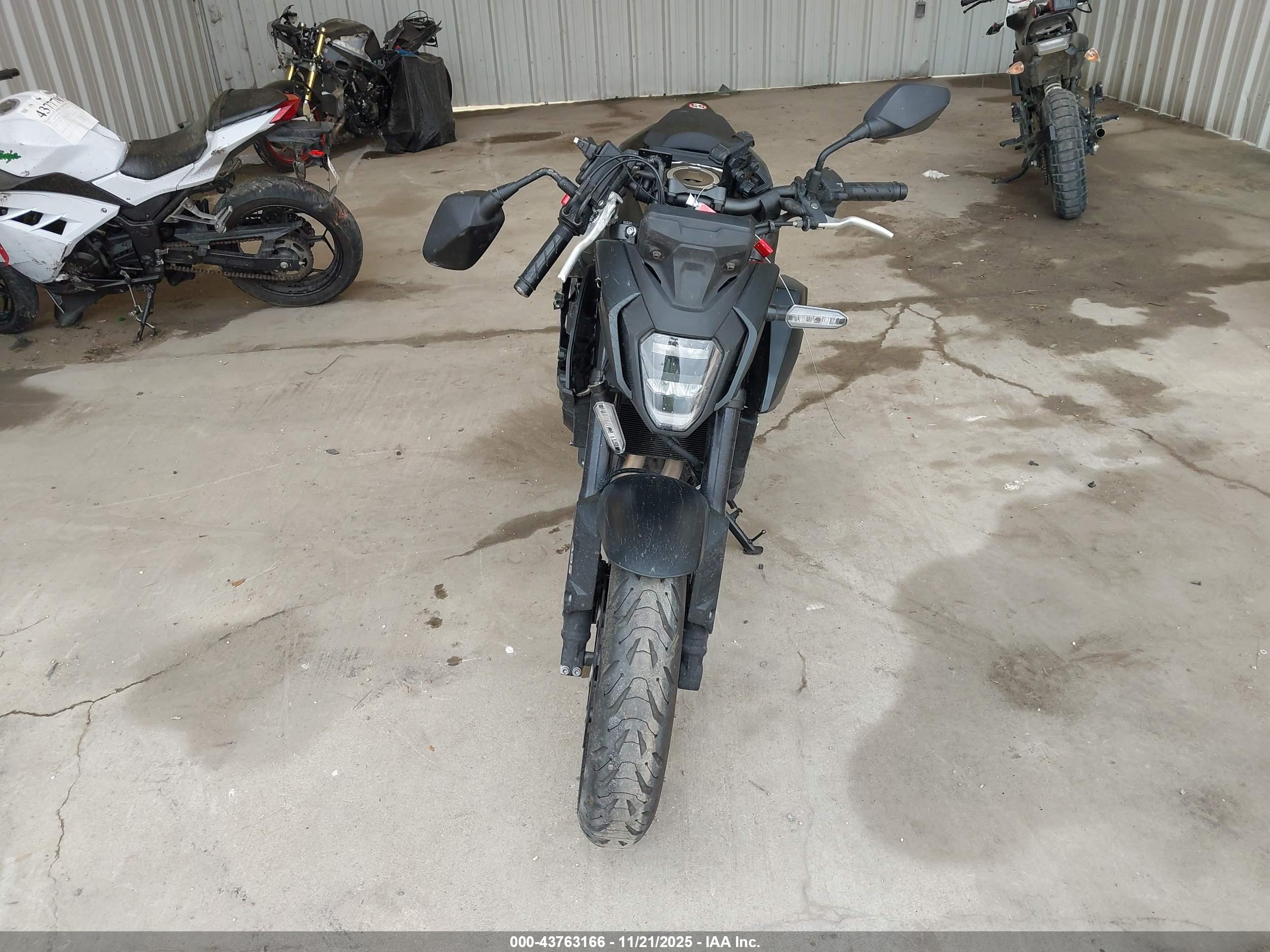 HONDA CB500 image 5