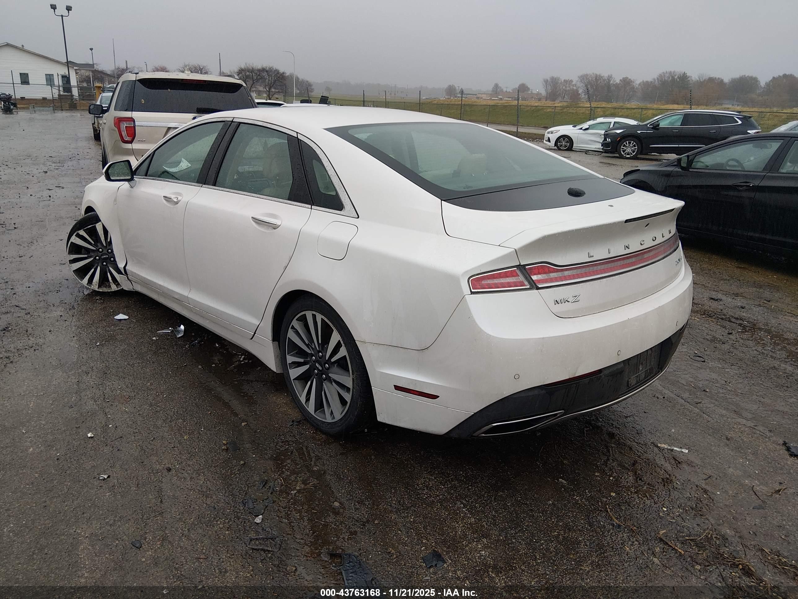 LINCOLN MKZ image 3
