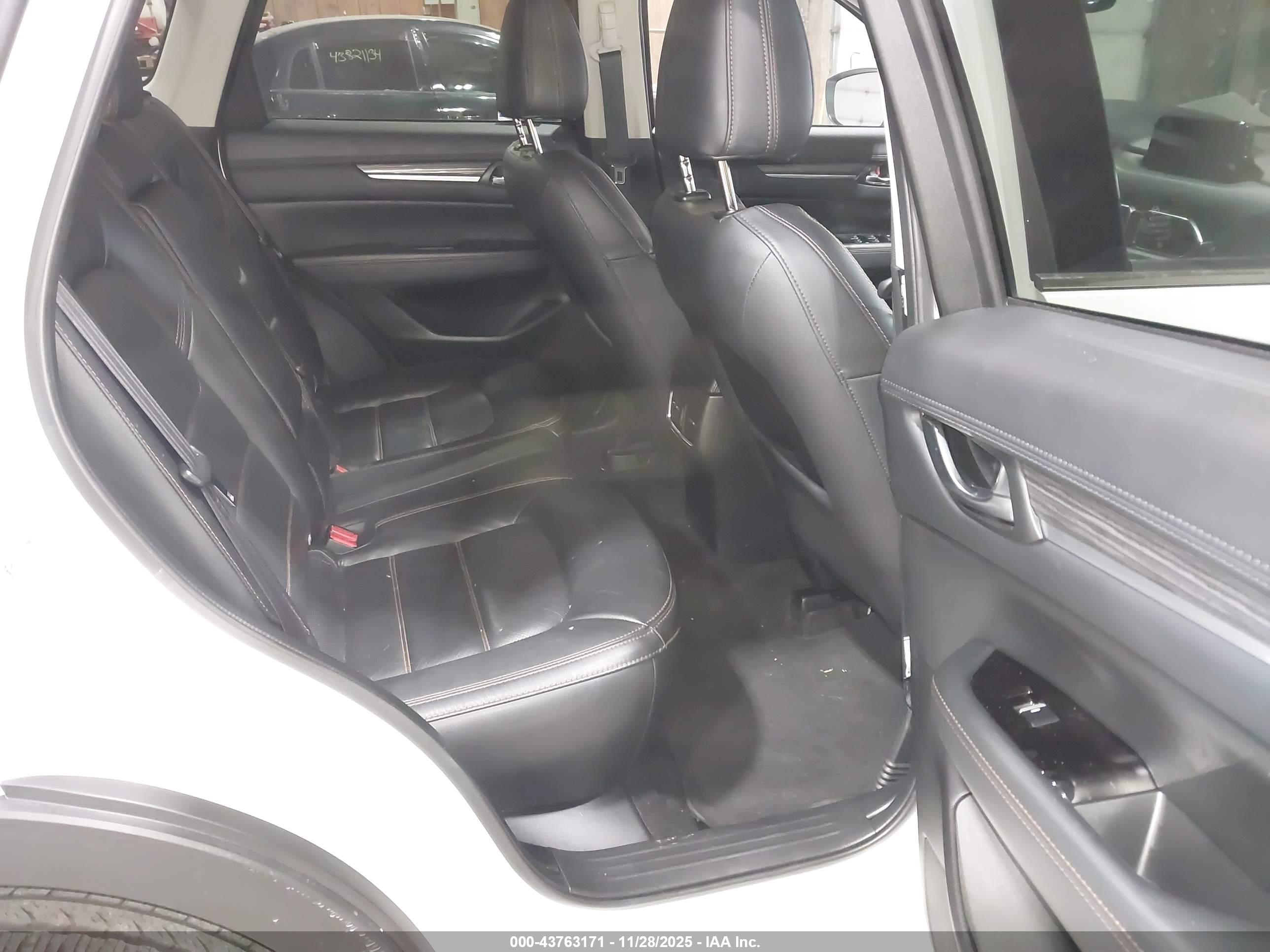 MAZDA CX-5 image 8