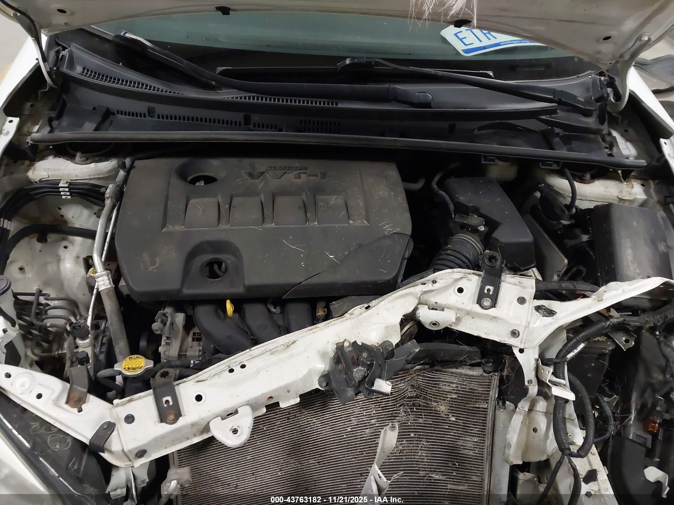 TOYOTA COROLLA image 10