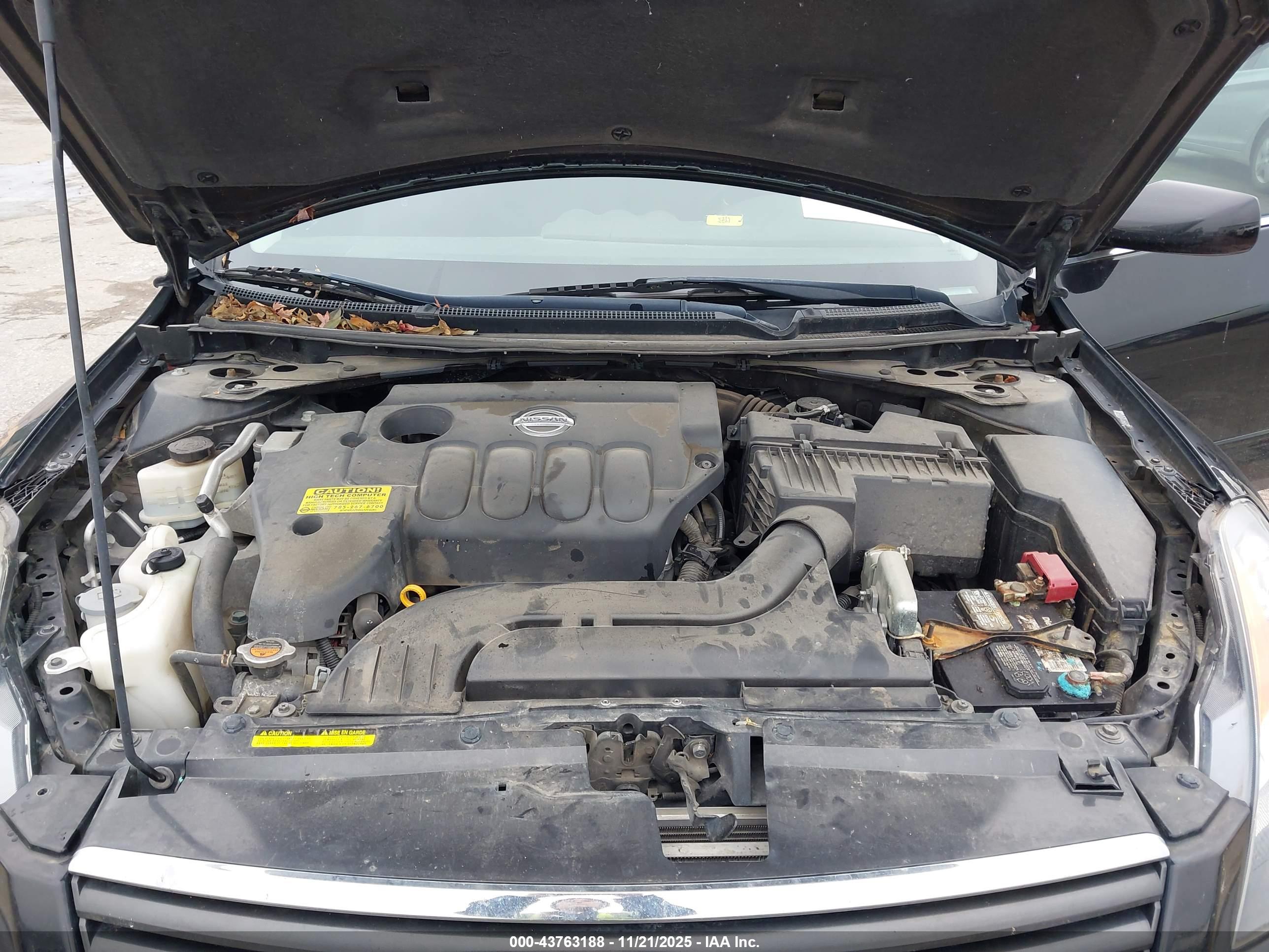 NISSAN ALTIMA image 10